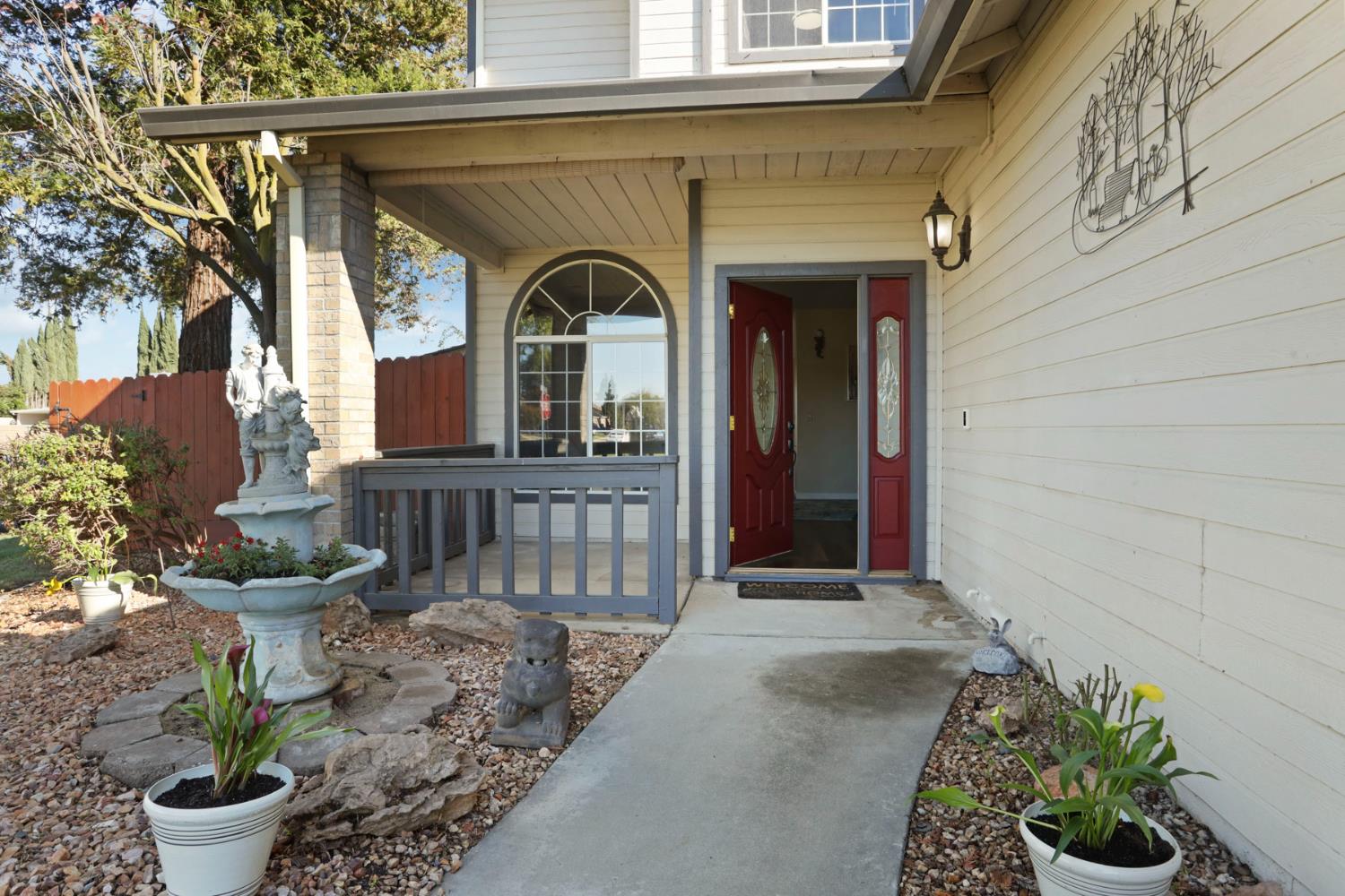 1122 Zumstein Ct, Ripon, CA 95366