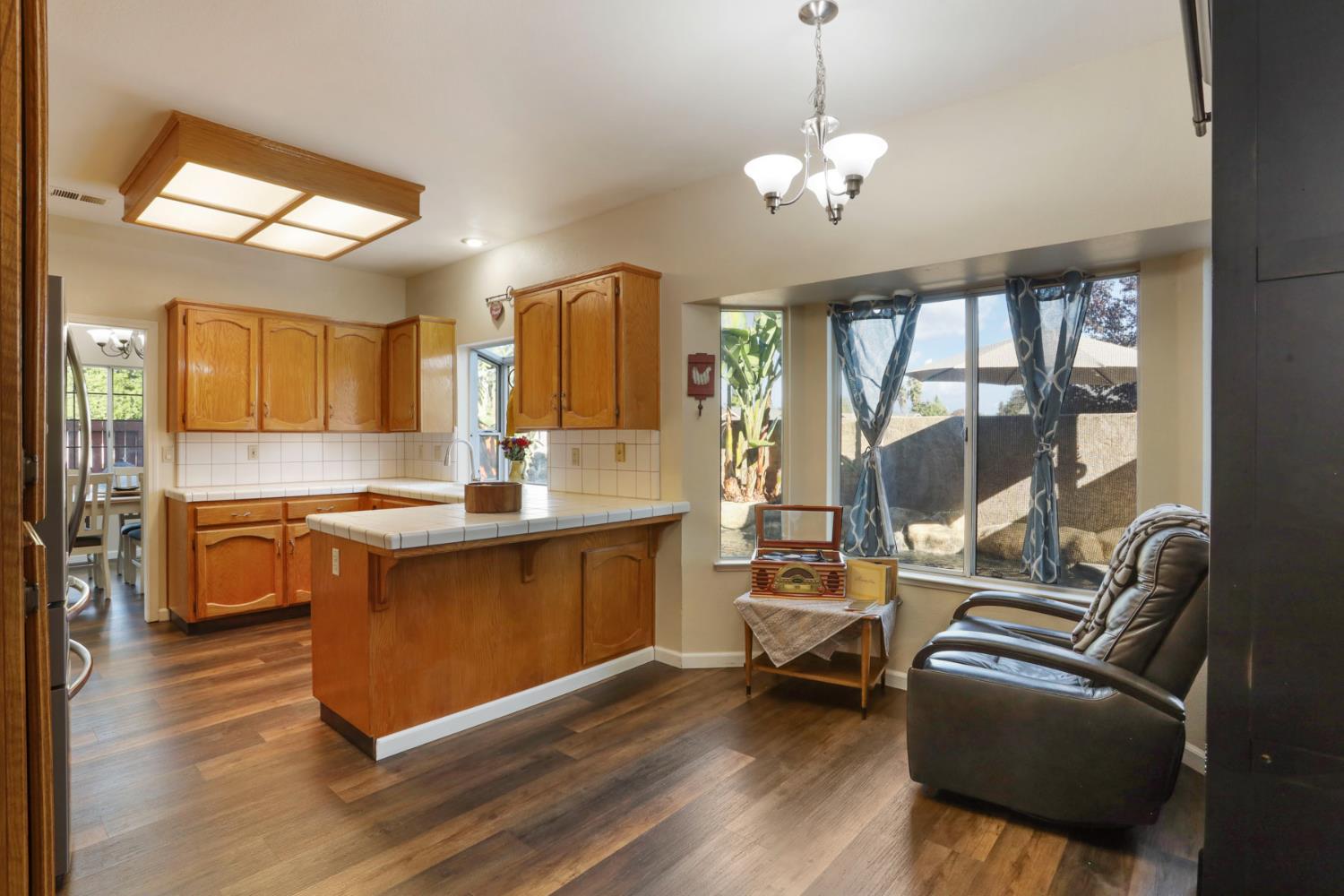 1122 Zumstein Ct, Ripon, CA 95366