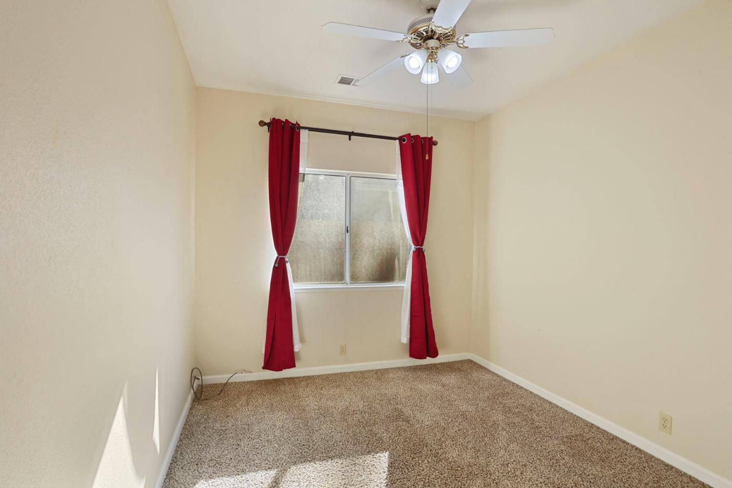 1122 Zumstein Ct, Ripon, CA 95366