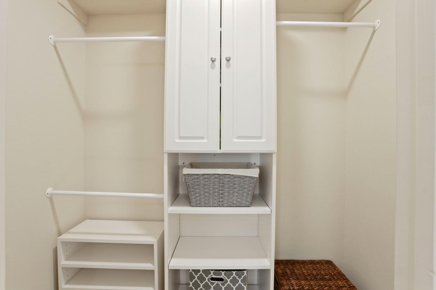 1122 Zumstein Ct, Ripon, CA 95366