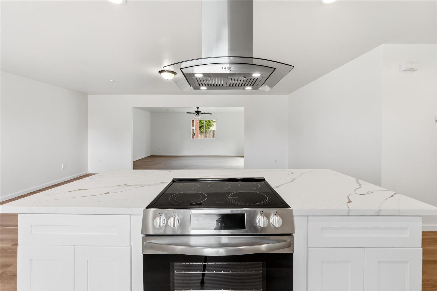 2020 Aspen St, Selma, CA 93662