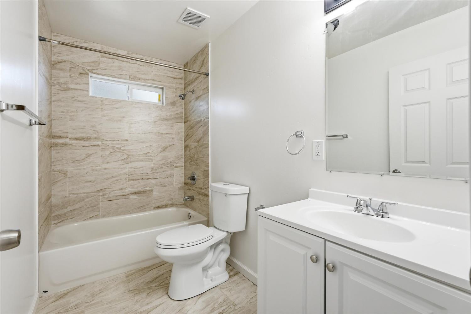 2020 Aspen St, Selma, CA 93662