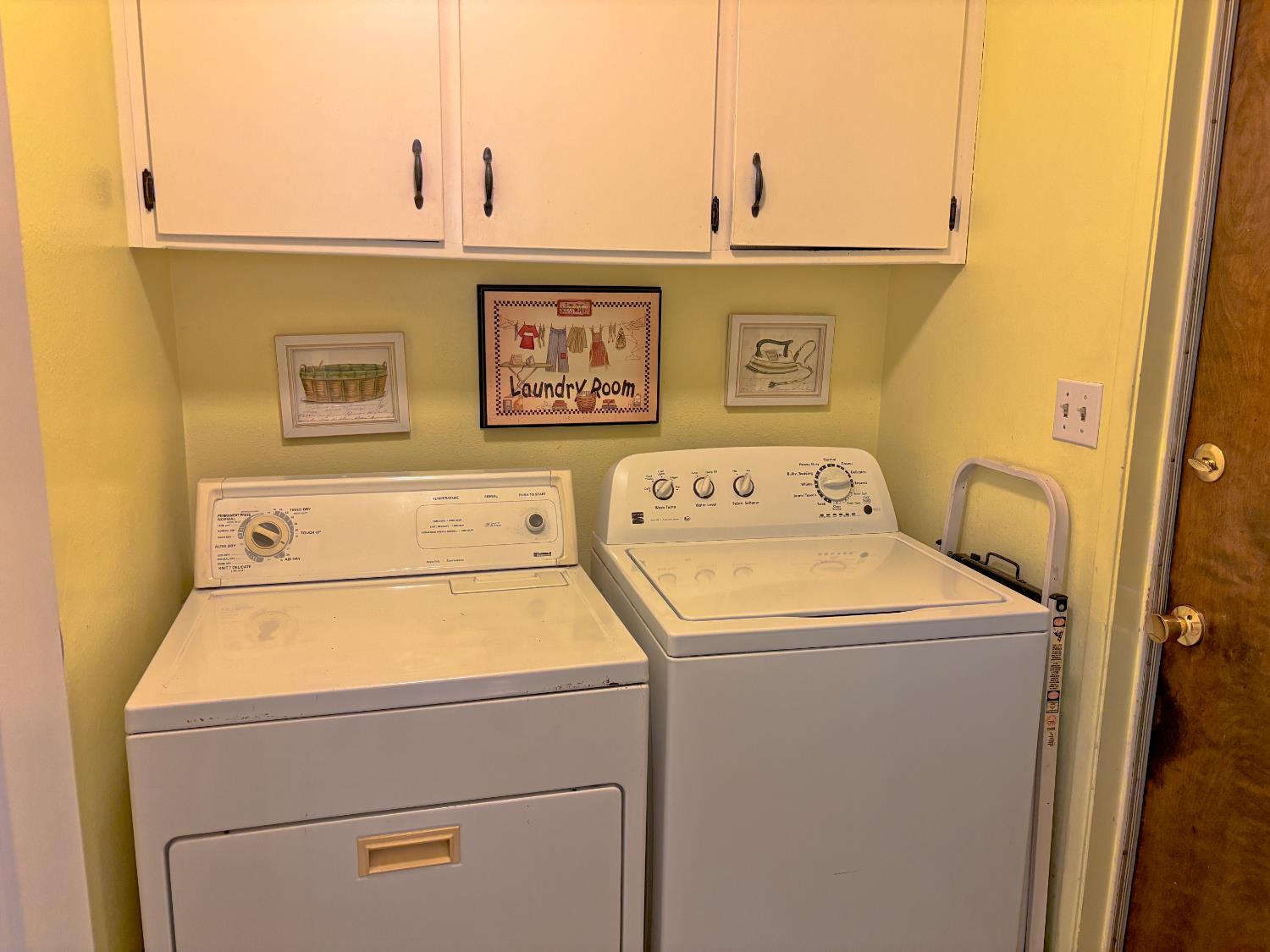 1600 Fairington Ln, Modesto, CA 95355