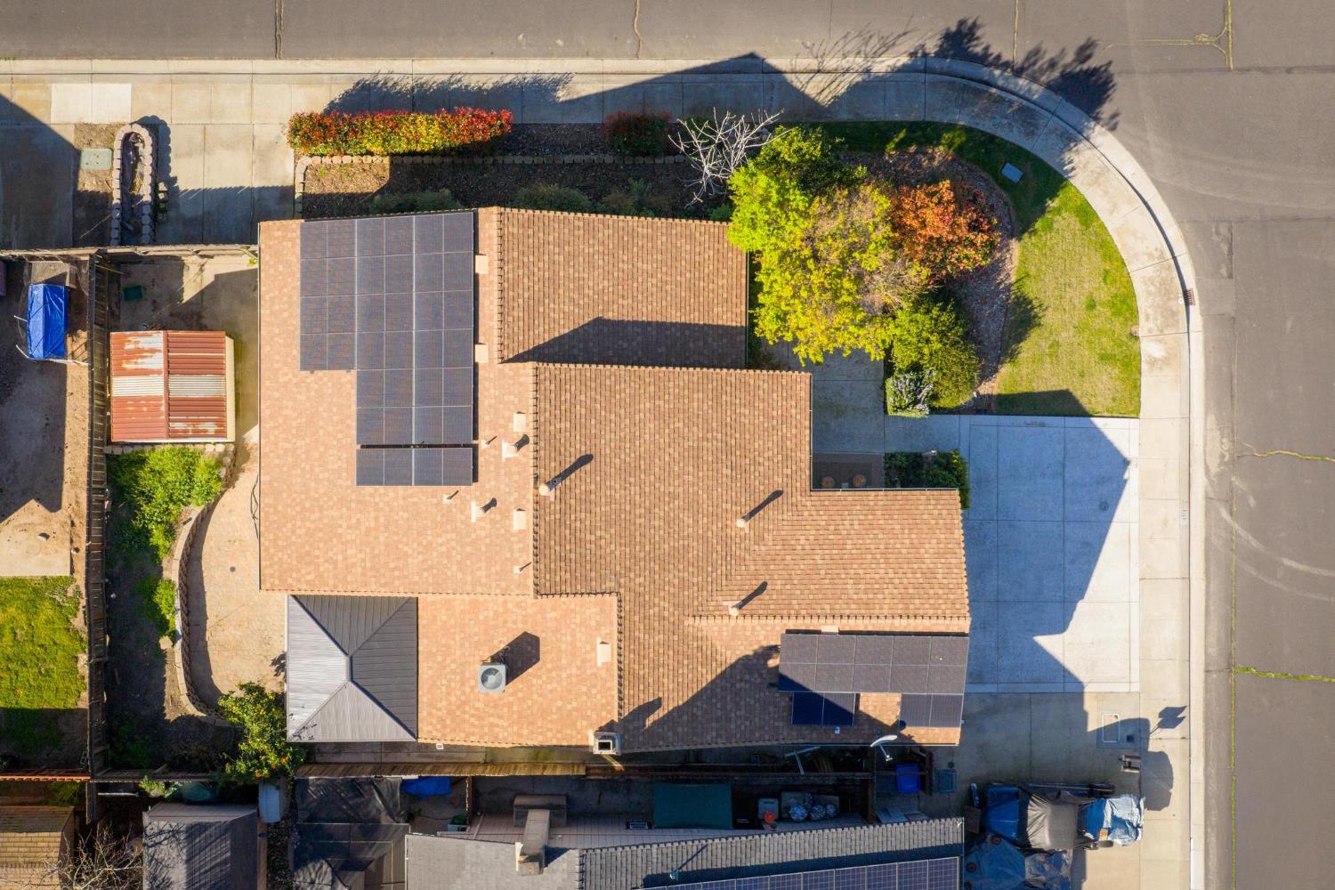 1453 Radcliff Ln, Manteca, CA 95336