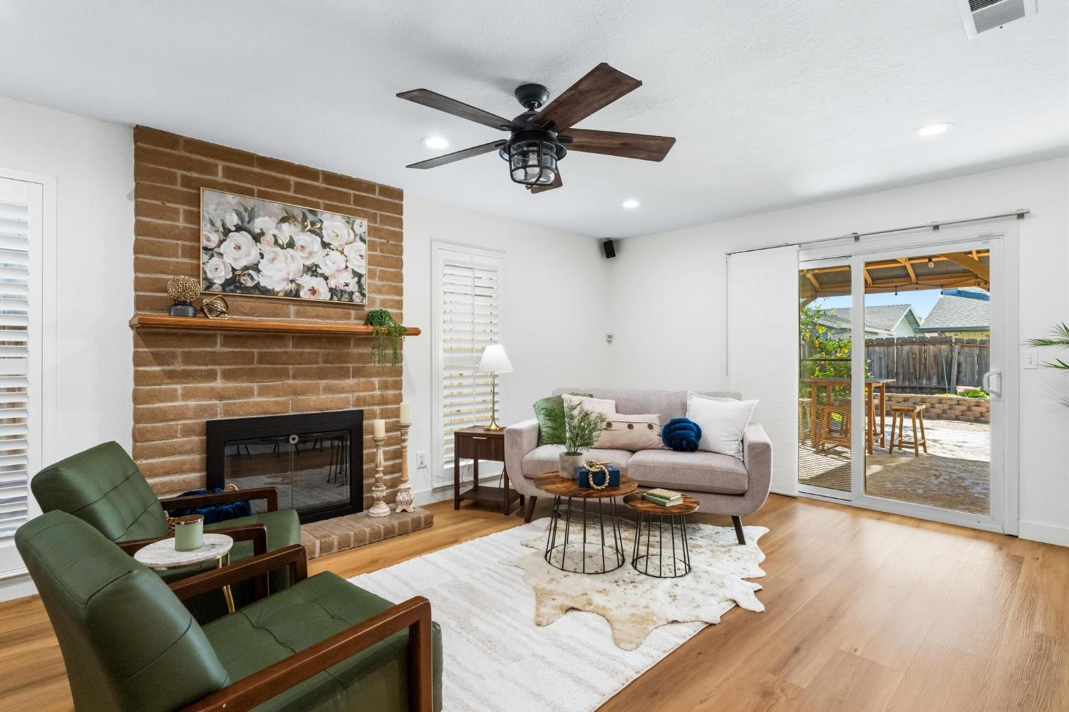 1453 Radcliff Ln, Manteca, CA 95336