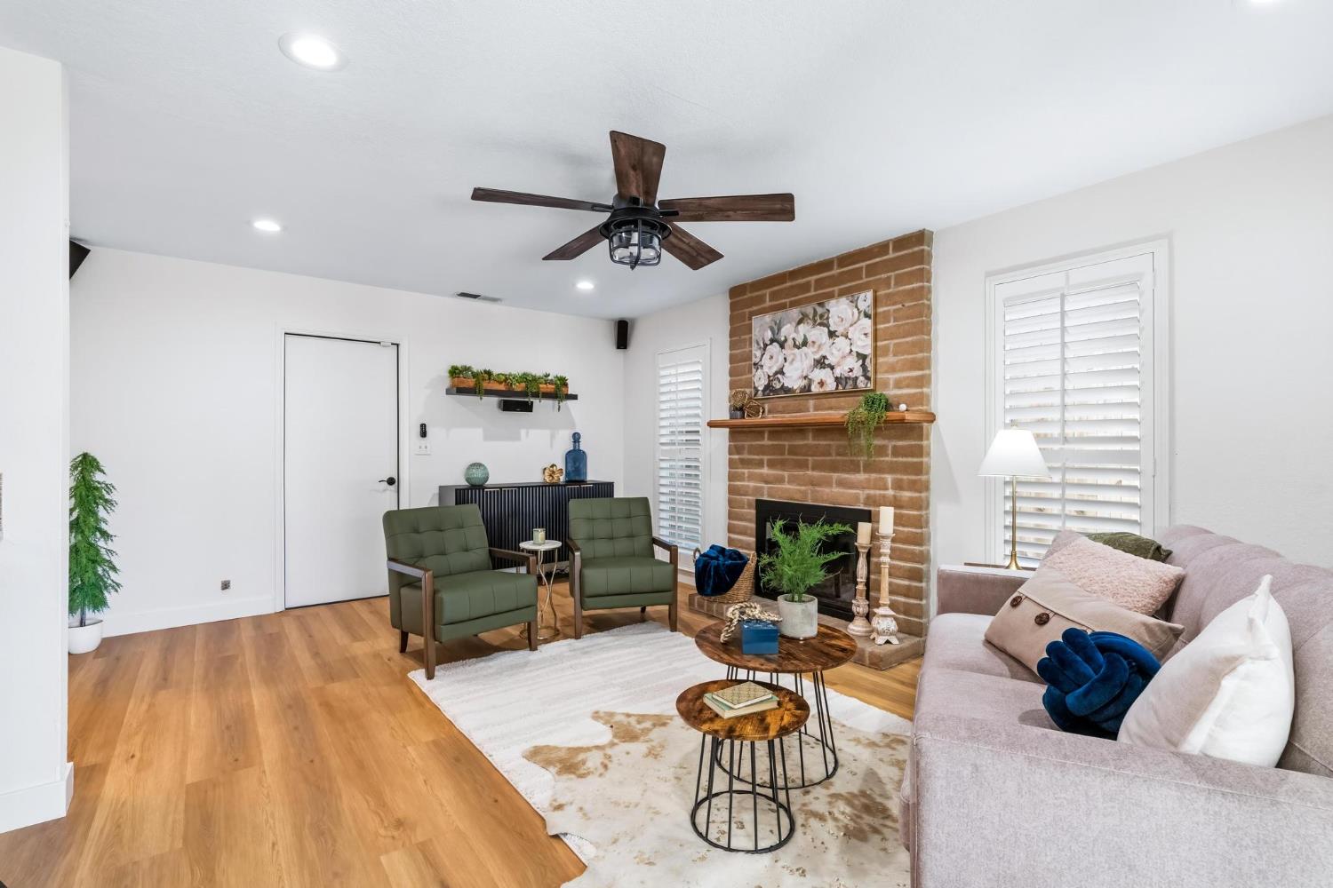 1453 Radcliff Ln, Manteca, CA 95336