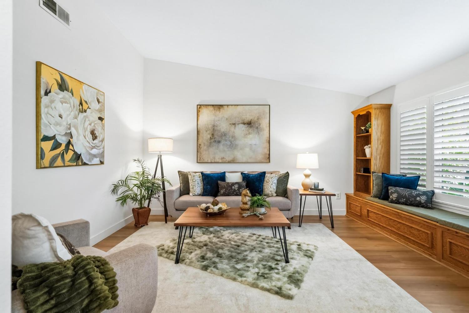 1453 Radcliff Ln, Manteca, CA 95336