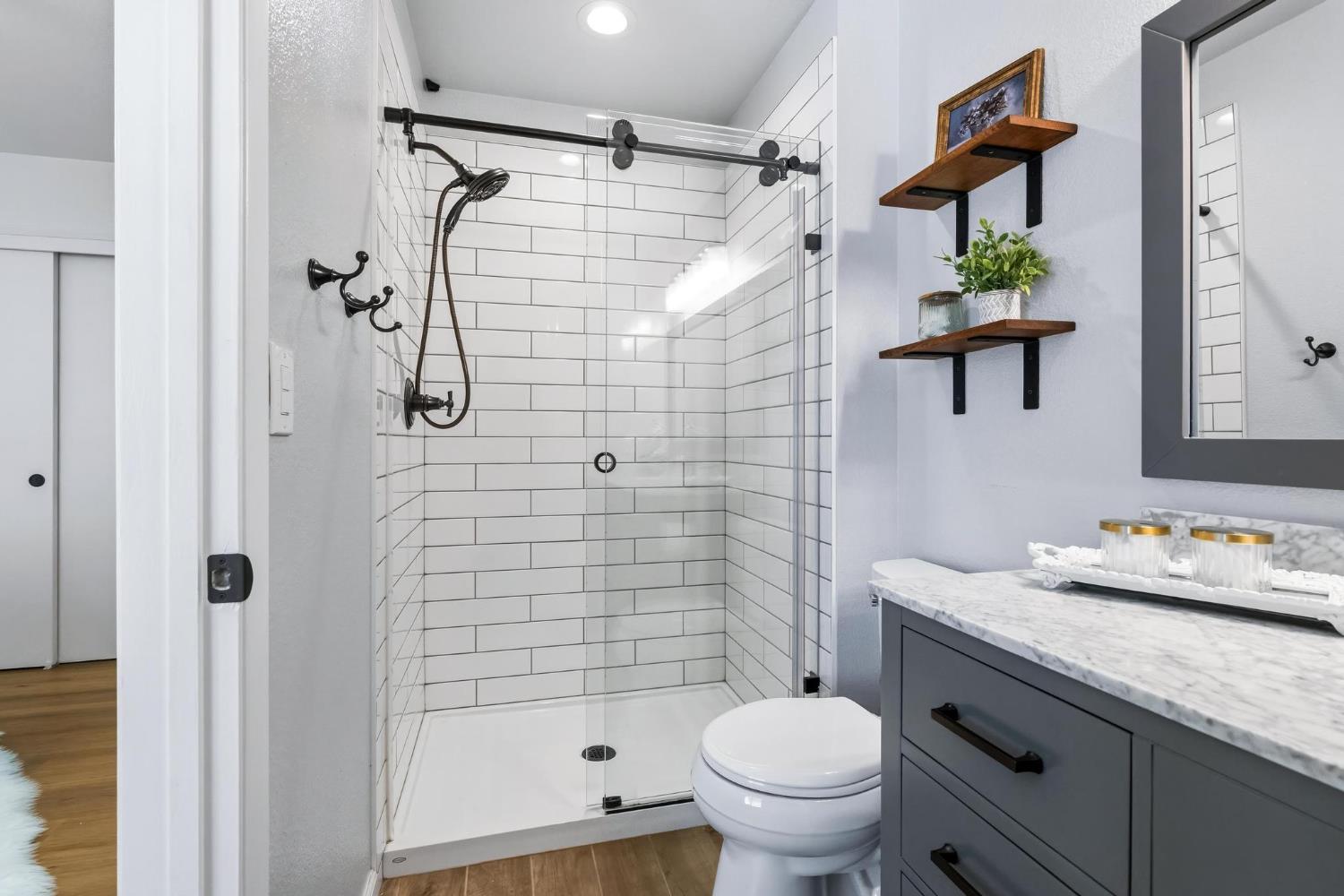 1453 Radcliff Ln, Manteca, CA 95336