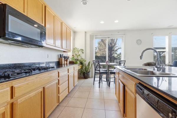 59 Flora Bella, Patterson, CA 95363