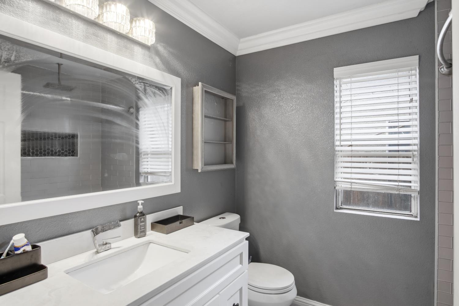 1232 Woodduck Ct, Newman, CA 95360