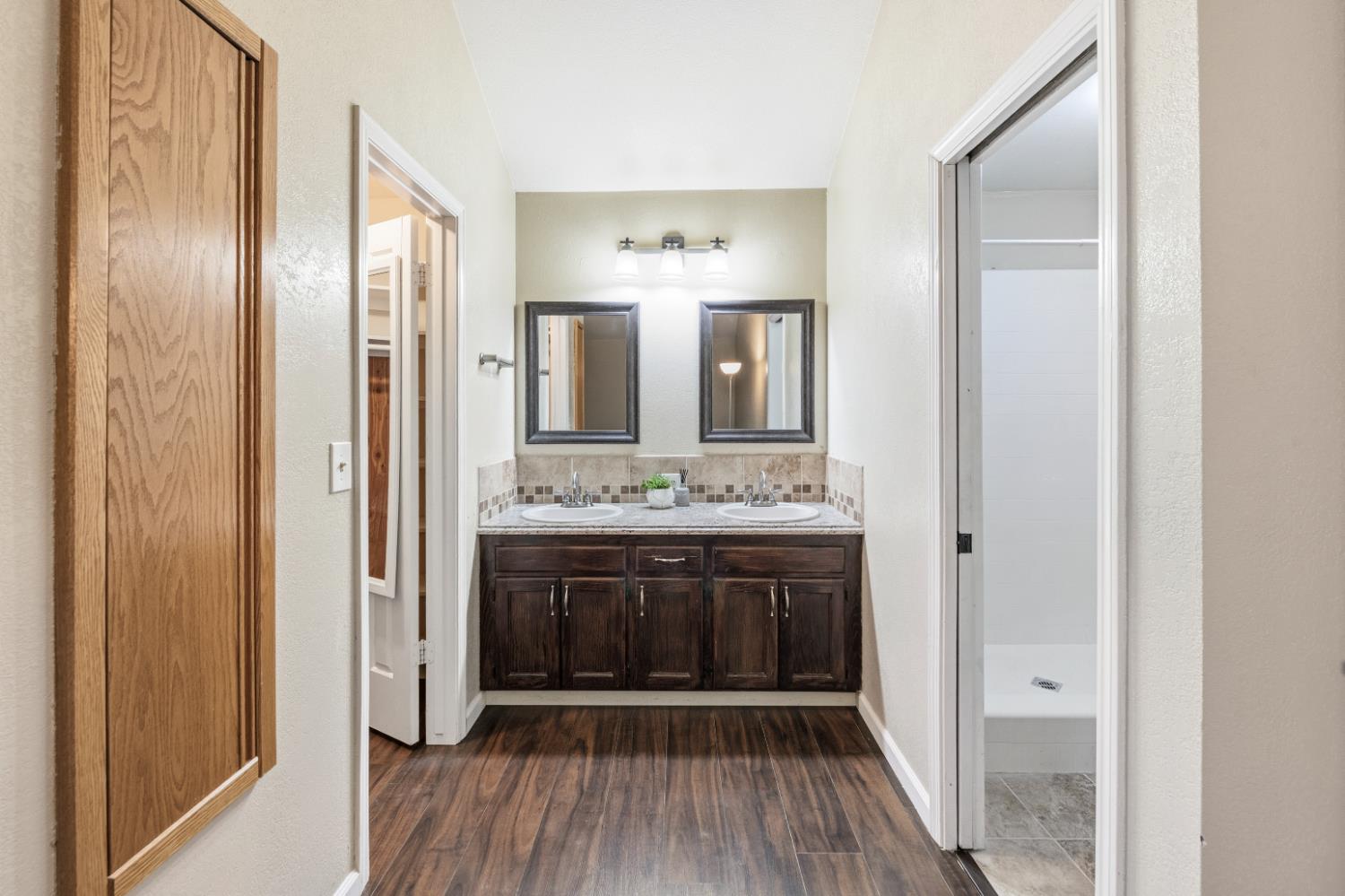 8099 N Orchard St, Fresno, CA 93720