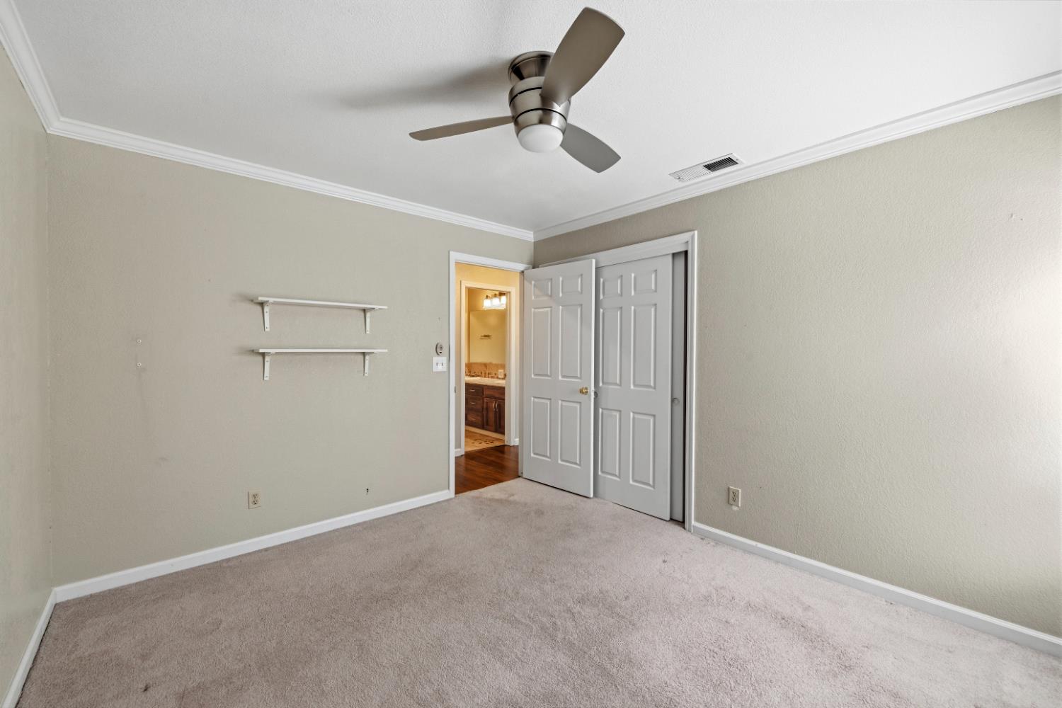 8099 N Orchard St, Fresno, CA 93720