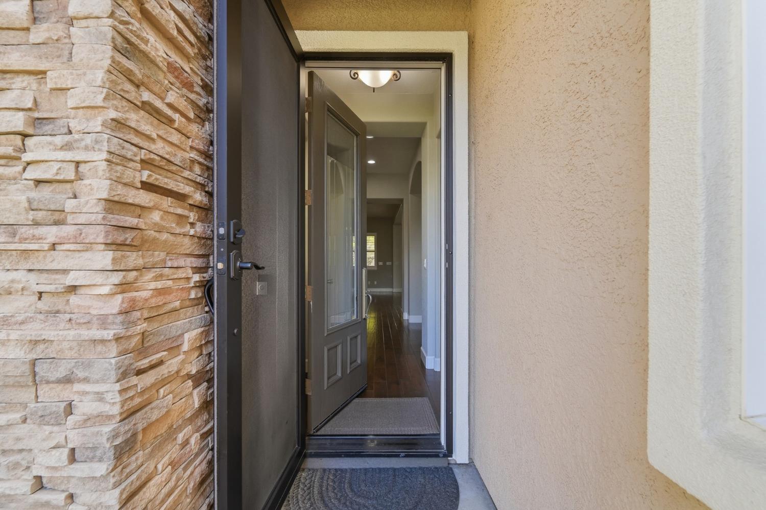 2558 Edgebrook Ln, Manteca, CA 95336