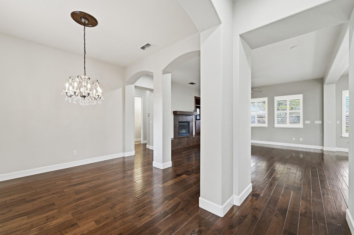 2558 Edgebrook Ln, Manteca, CA 95336