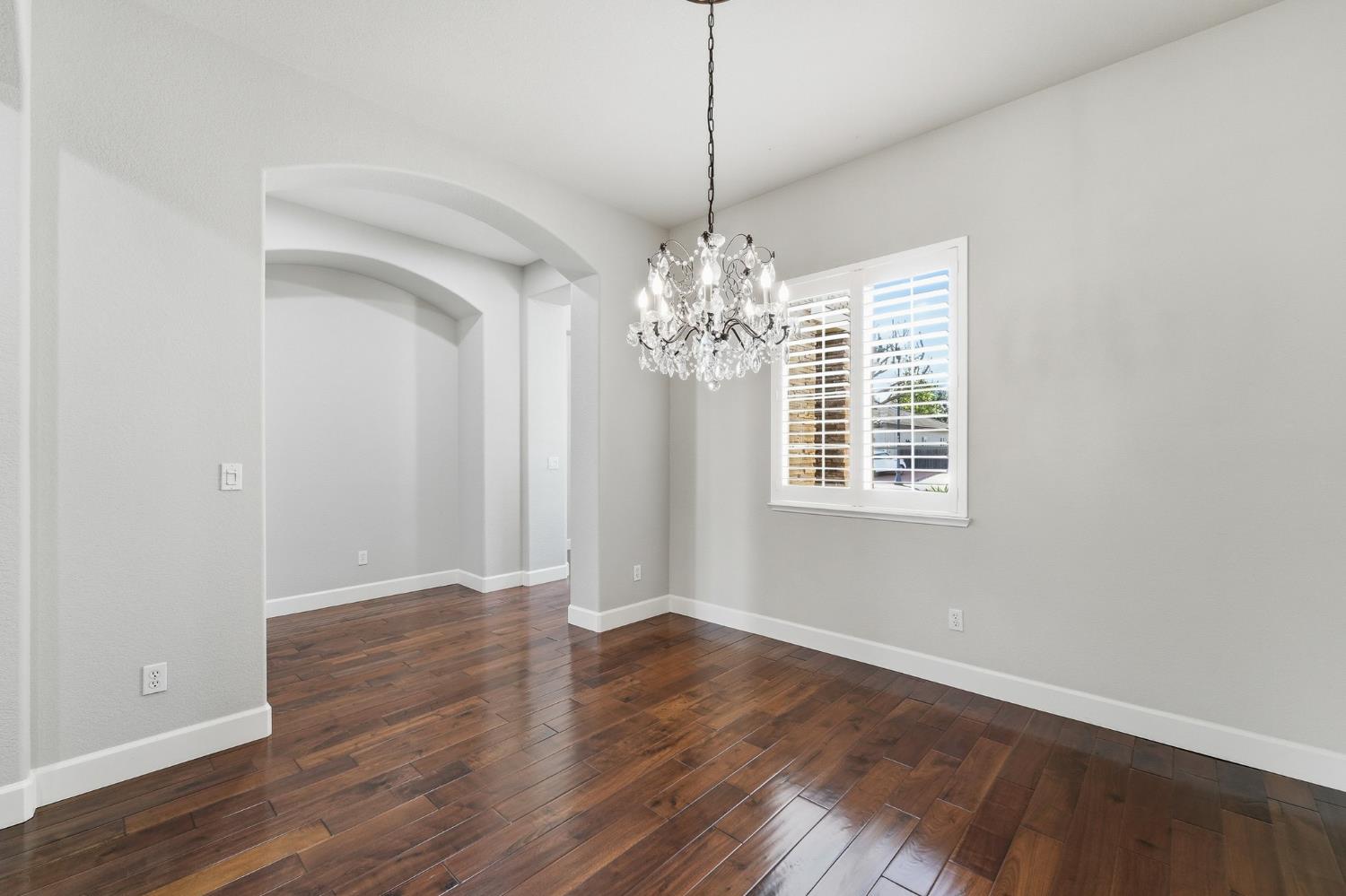 2558 Edgebrook Ln, Manteca, CA 95336