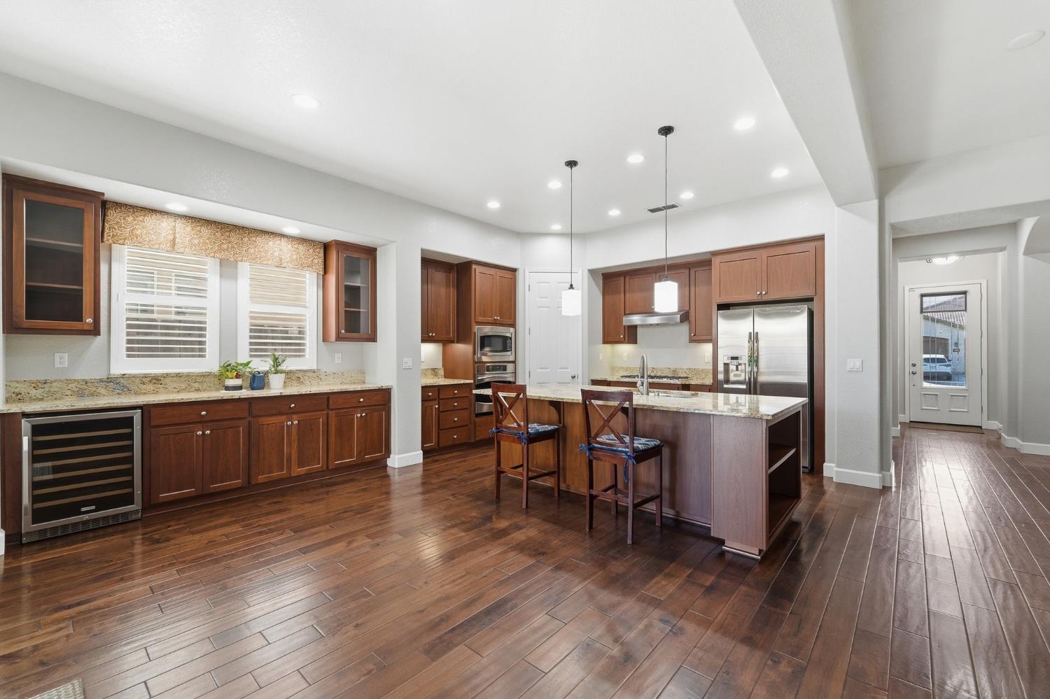 2558 Edgebrook Ln, Manteca, CA 95336