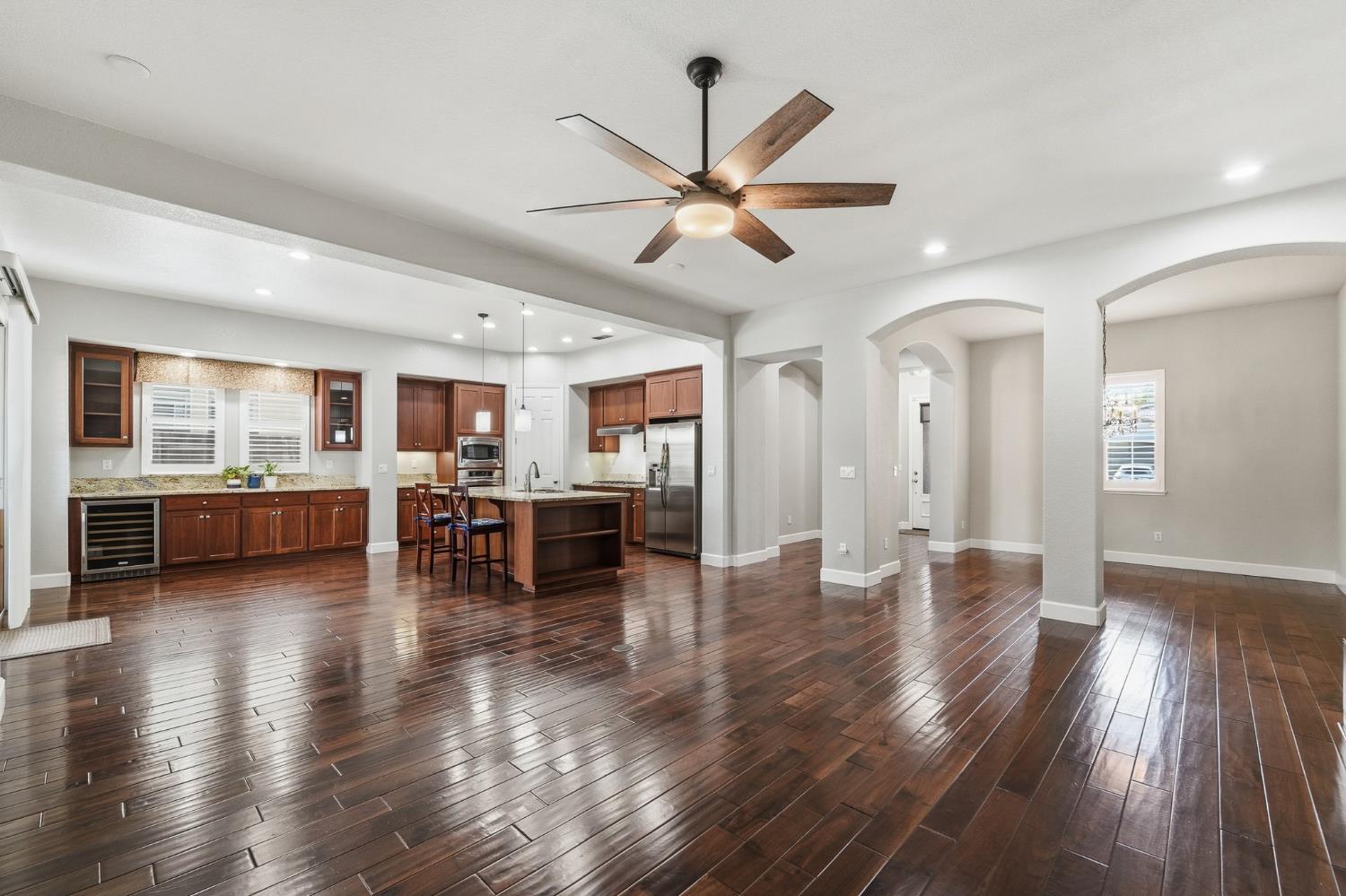 2558 Edgebrook Ln, Manteca, CA 95336