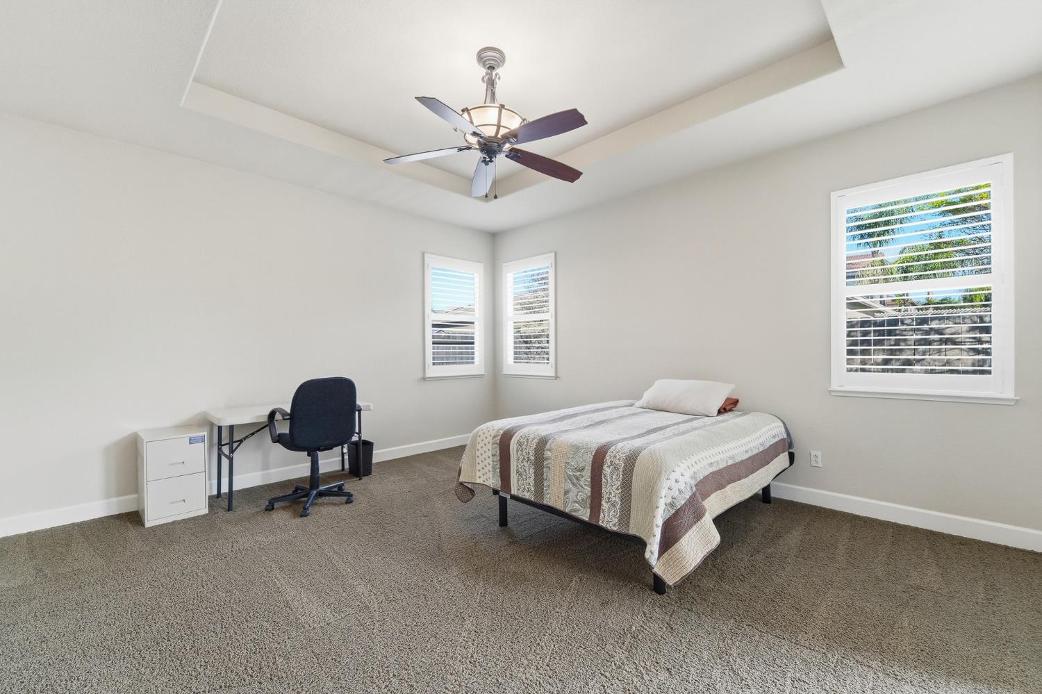 2558 Edgebrook Ln, Manteca, CA 95336