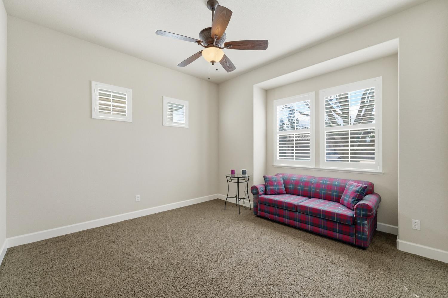 2558 Edgebrook Ln, Manteca, CA 95336