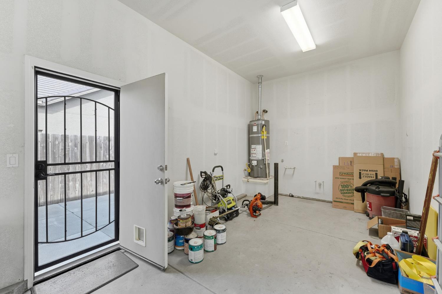 2558 Edgebrook Ln, Manteca, CA 95336