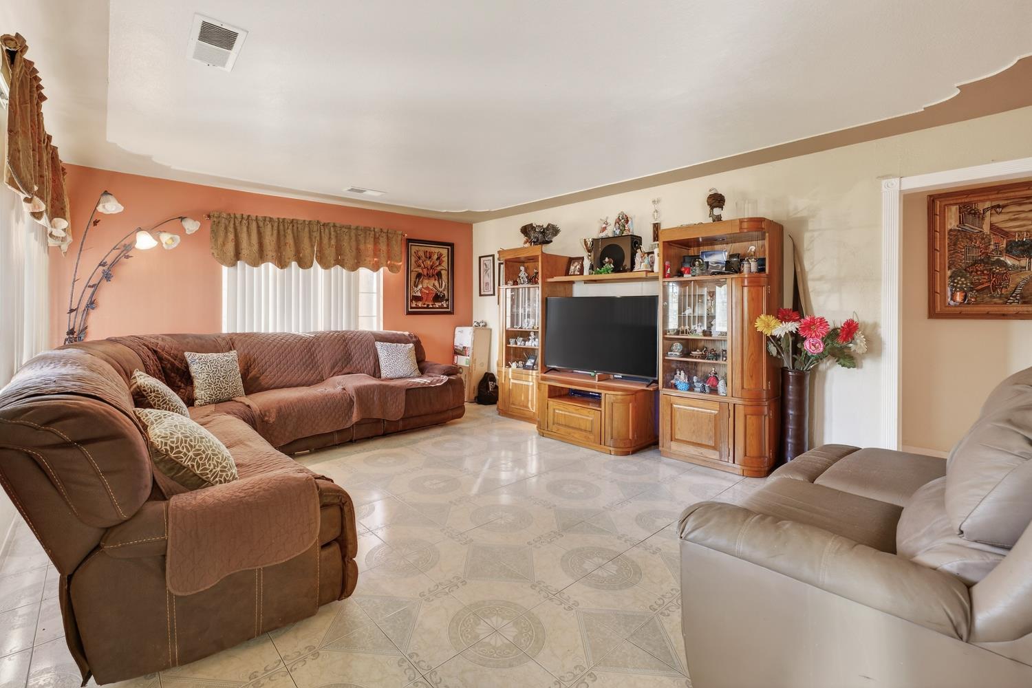 1661 Fir Ave, Atwater, CA 95301