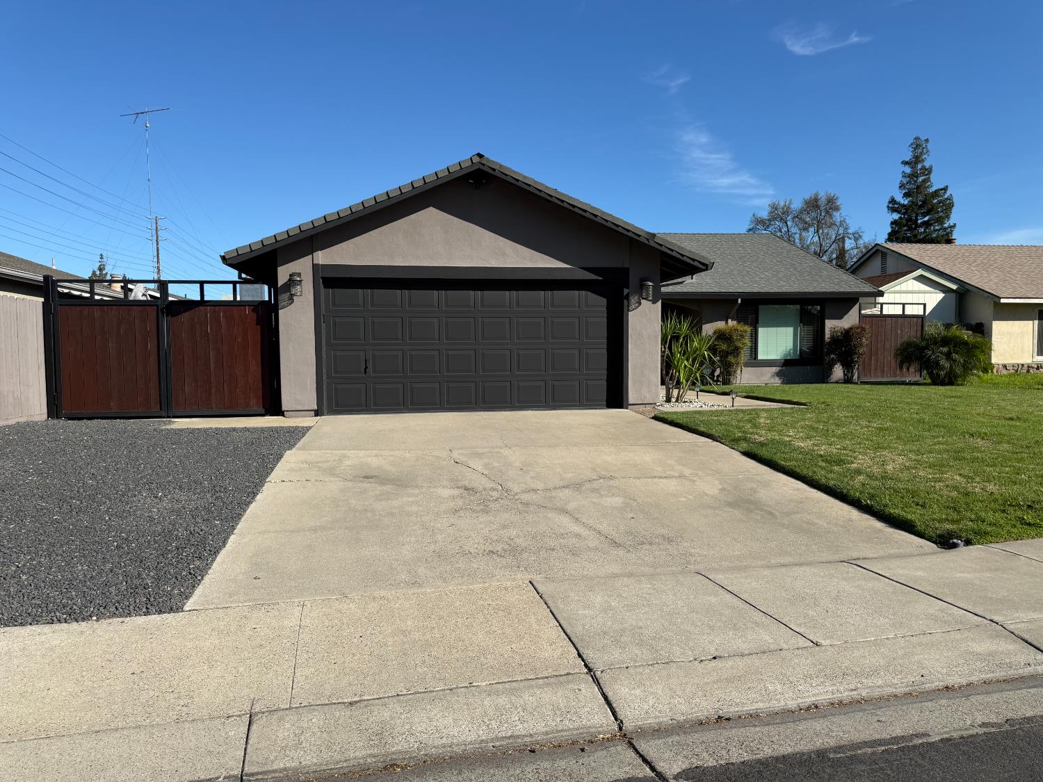 1637 Carlisle Ave, Modesto, CA 95356