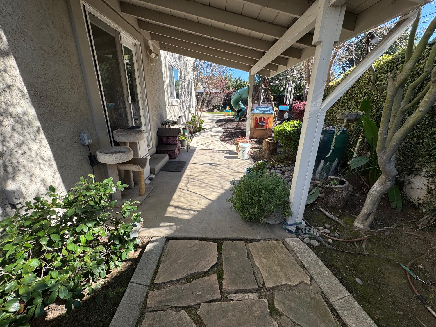 2304 Ridderkerk Cir, Modesto, CA 95356