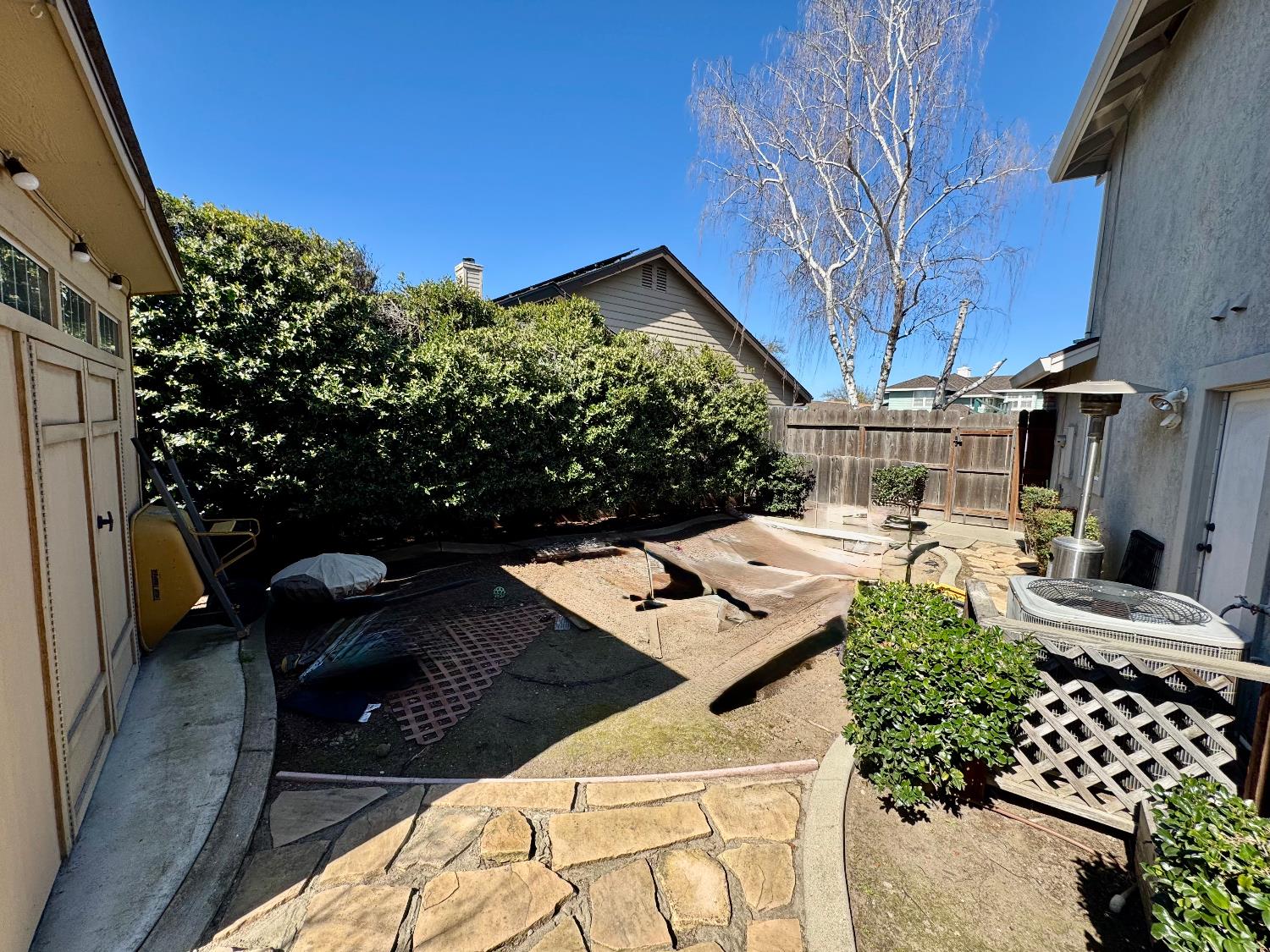 2304 Ridderkerk Cir, Modesto, CA 95356