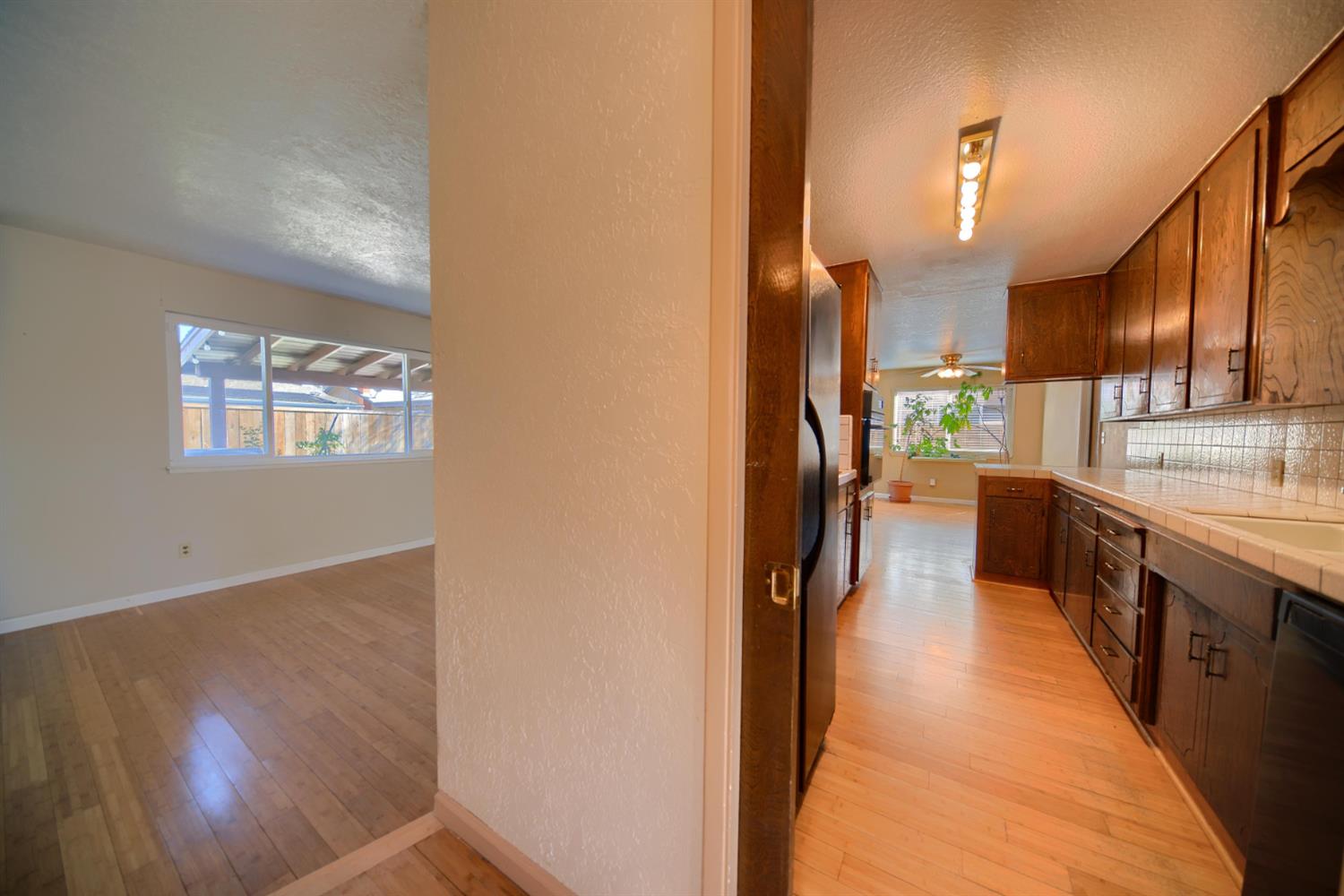 3312 Whitehorse Ave, Modesto, CA 95350