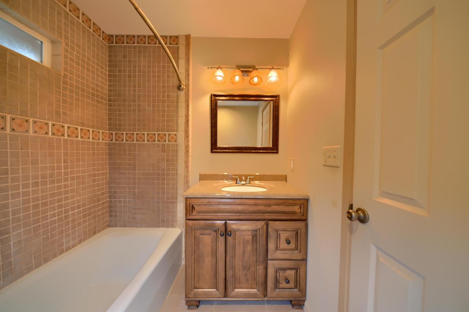 3312 Whitehorse Ave, Modesto, CA 95350