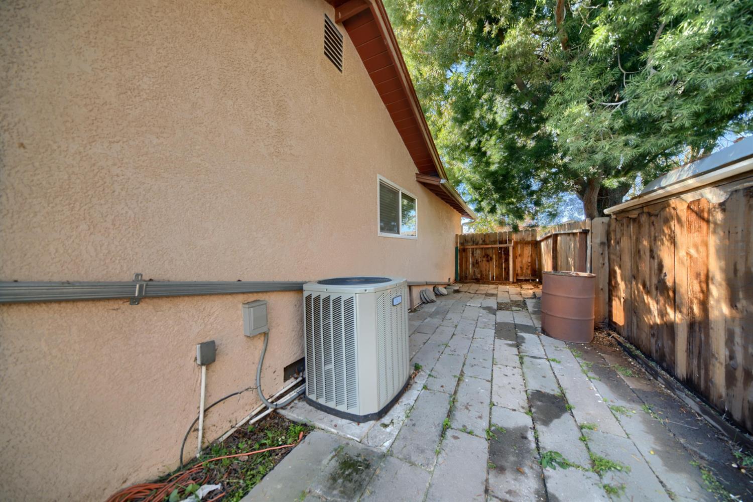 3312 Whitehorse Ave, Modesto, CA 95350