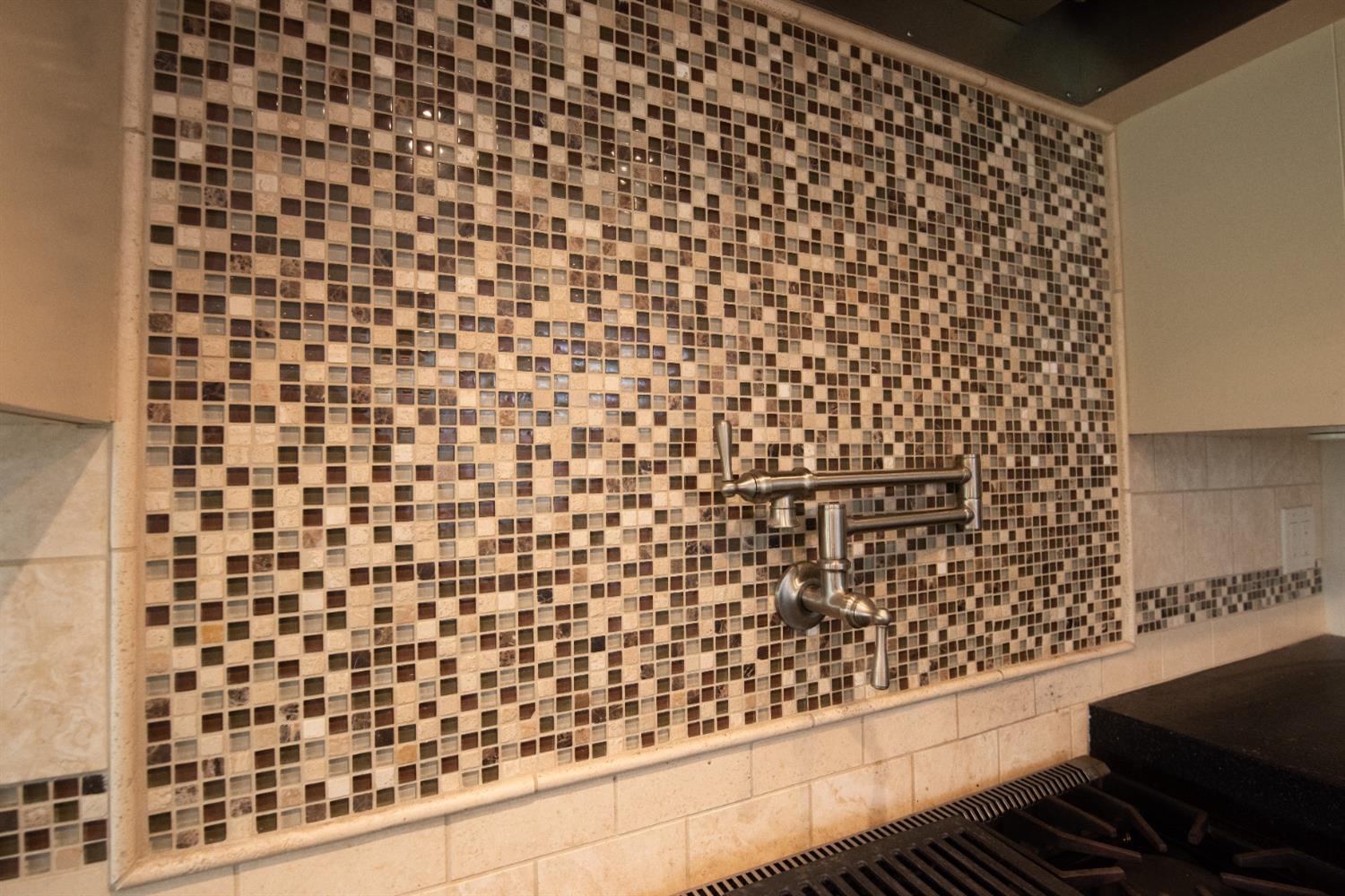 606 Hartley Dr, Modesto, CA 95356