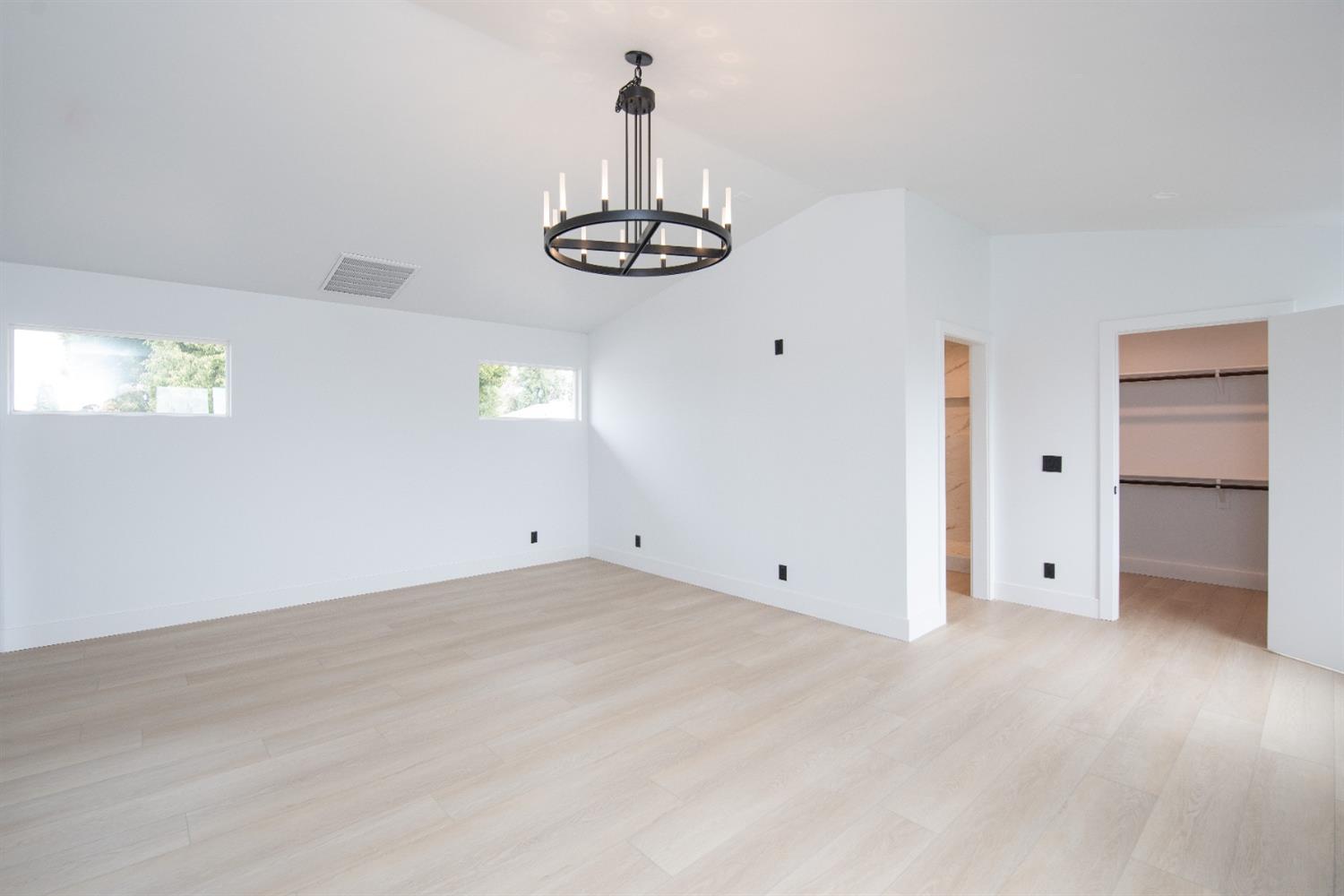 606 Hartley Dr, Modesto, CA 95356