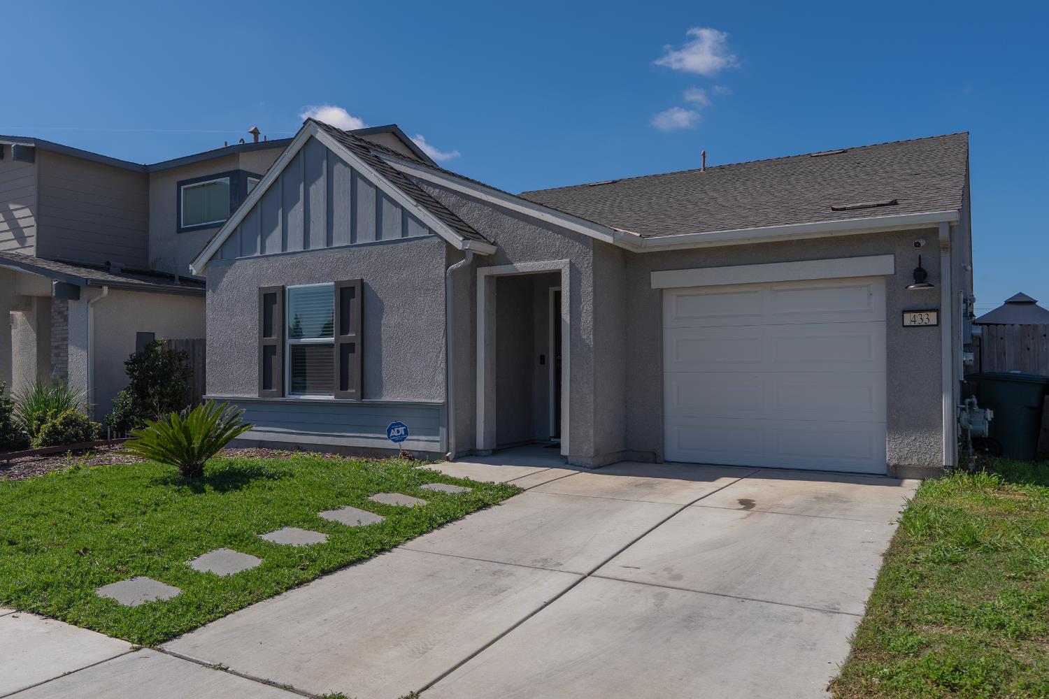 433 Stein Way, Waterford, CA 95386