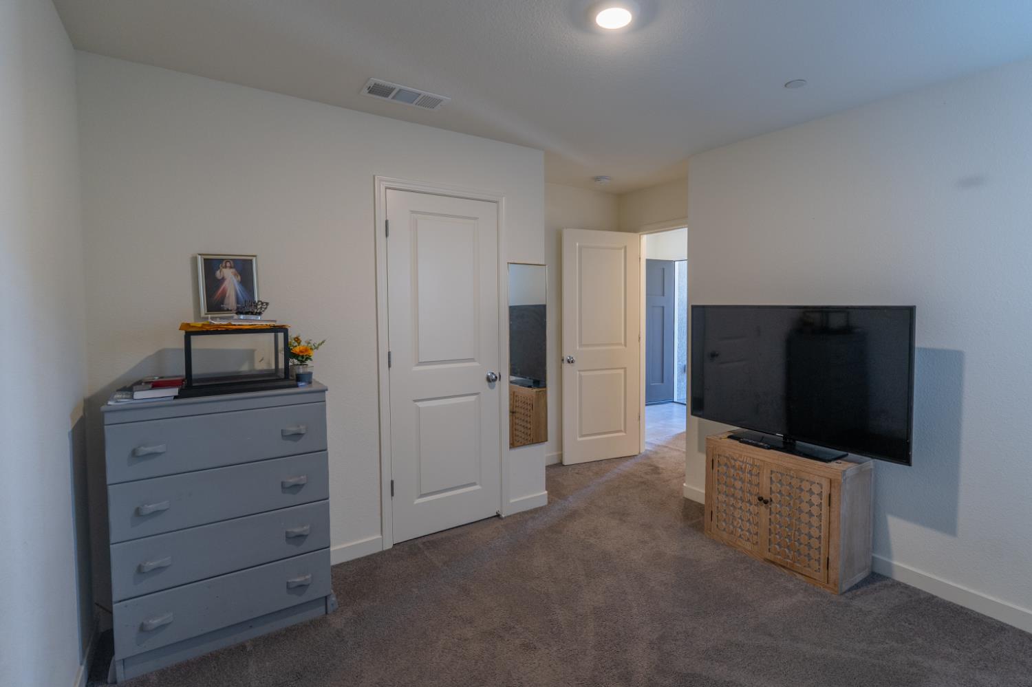 433 Stein Way, Waterford, CA 95386