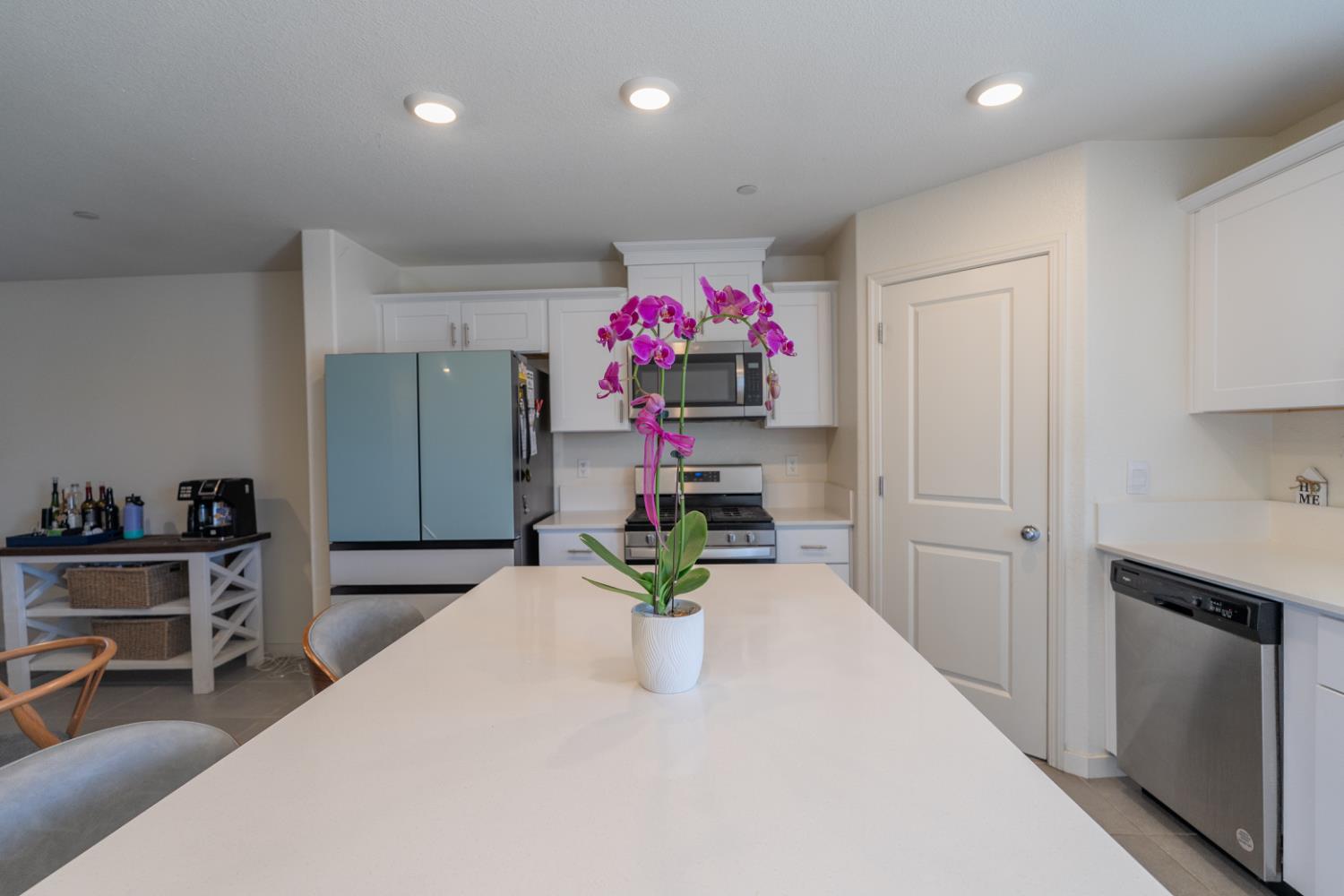 433 Stein Way, Waterford, CA 95386