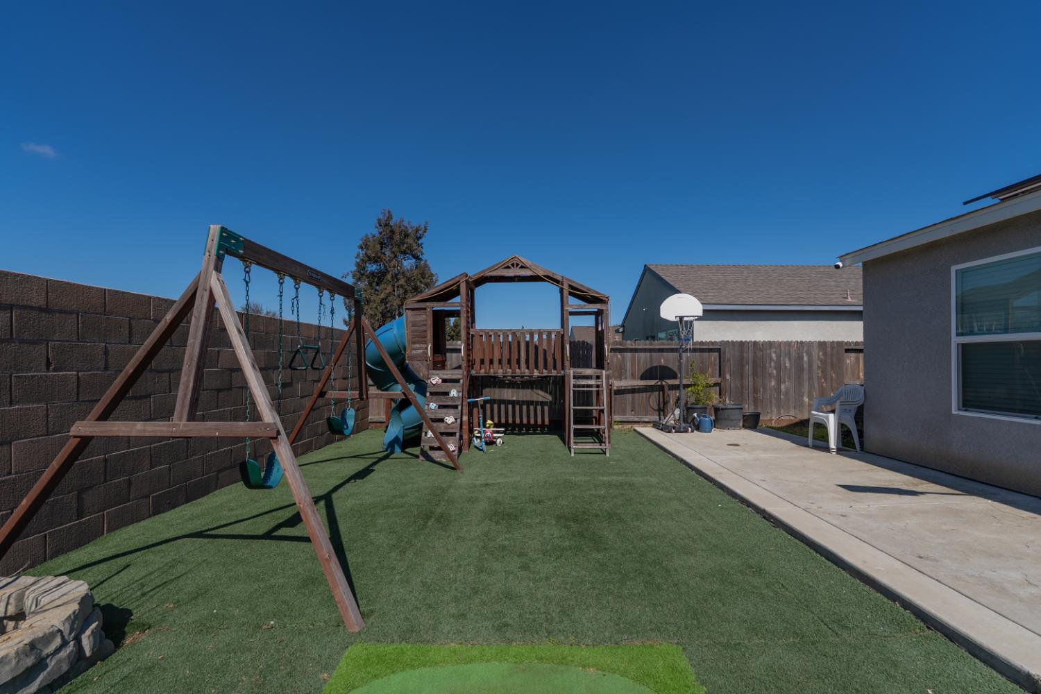 433 Stein Way, Waterford, CA 95386