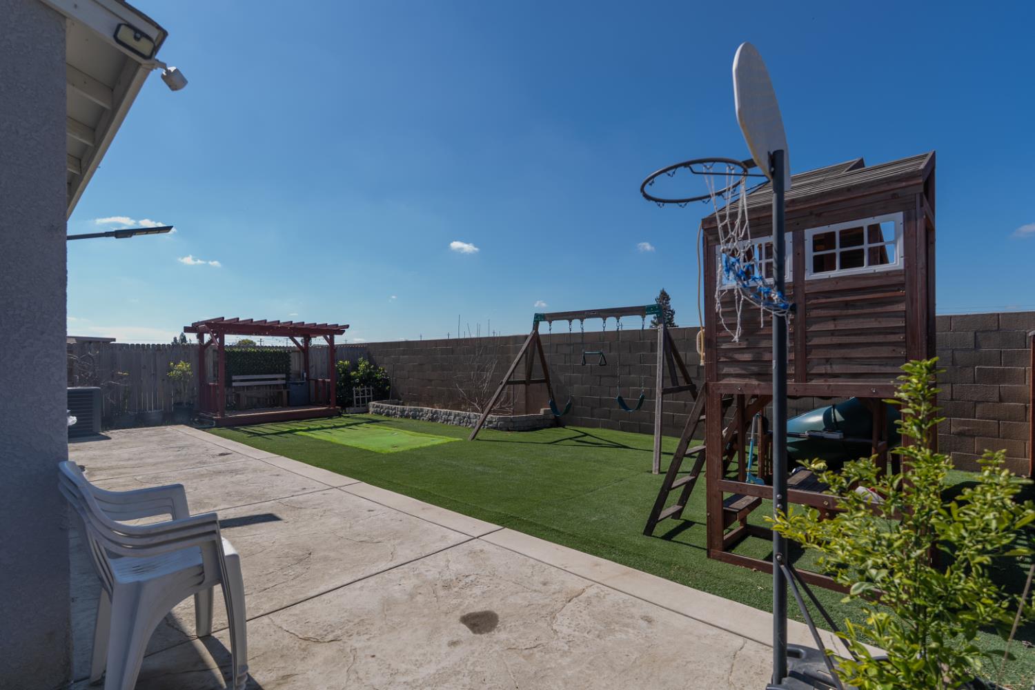 433 Stein Way, Waterford, CA 95386