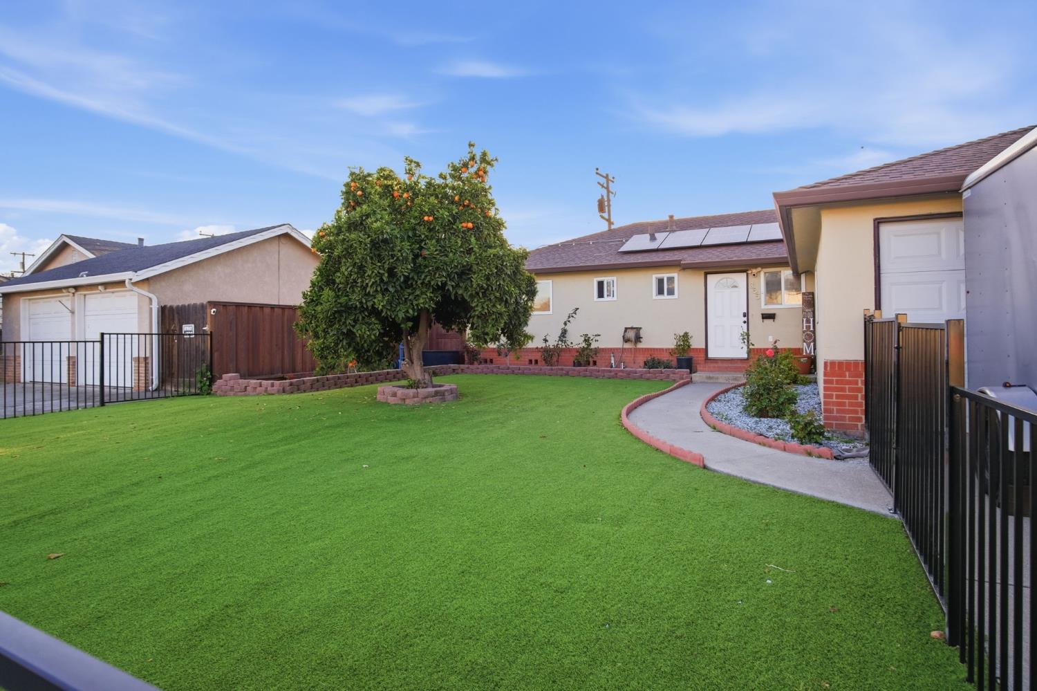 355 Harding Ave, Manteca, CA 95336