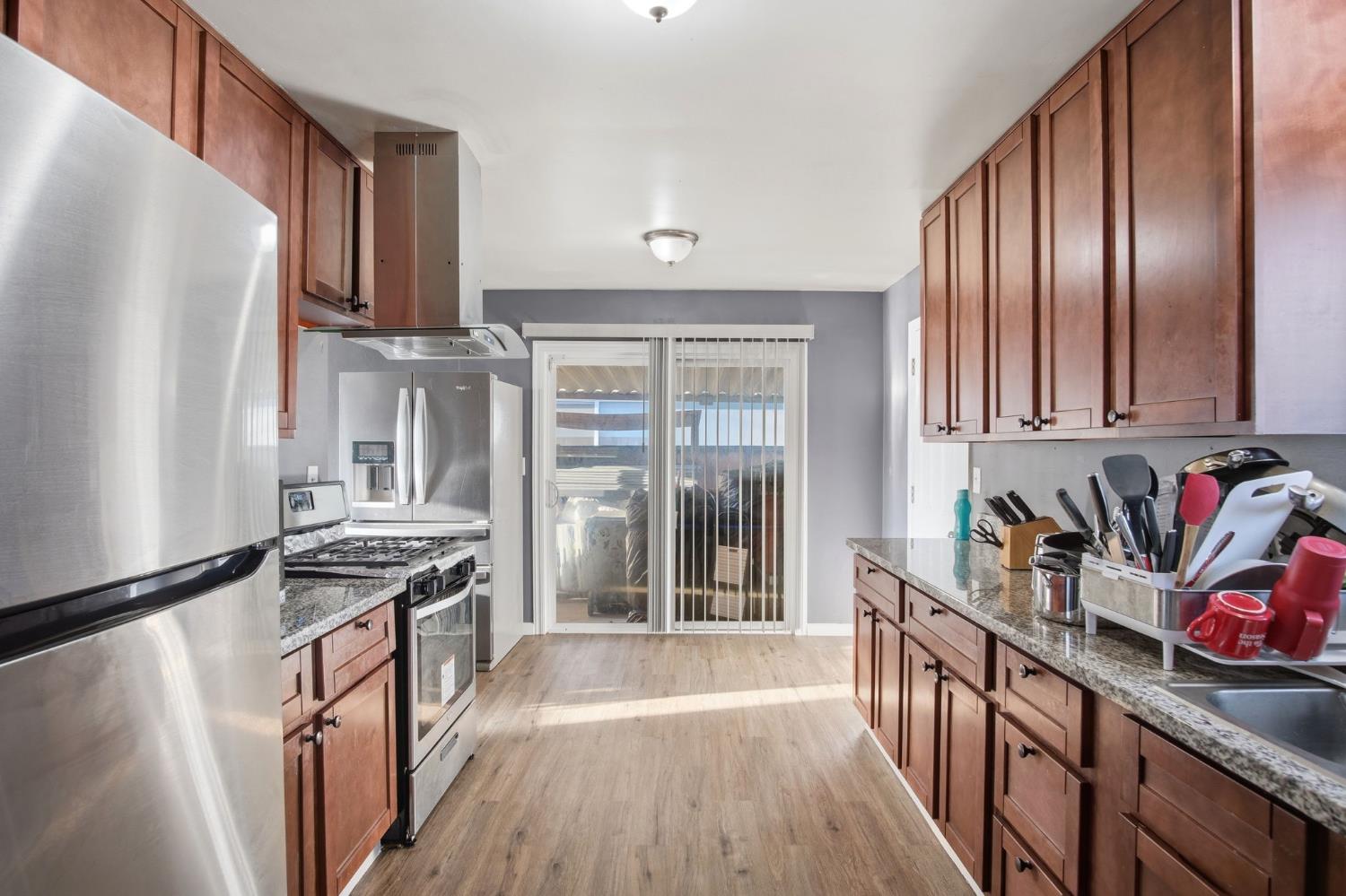 355 Harding Ave, Manteca, CA 95336