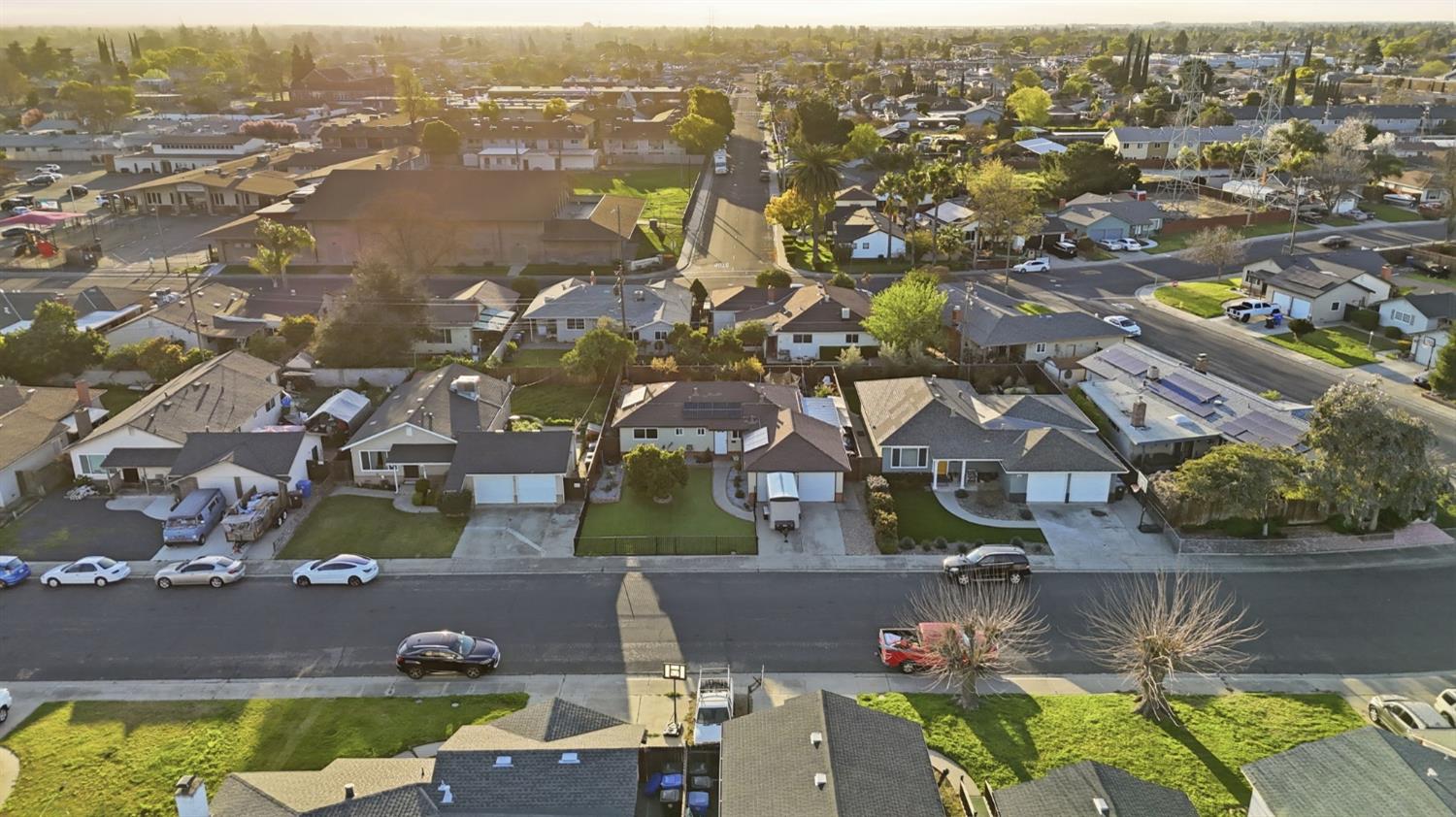 355 Harding Ave, Manteca, CA 95336