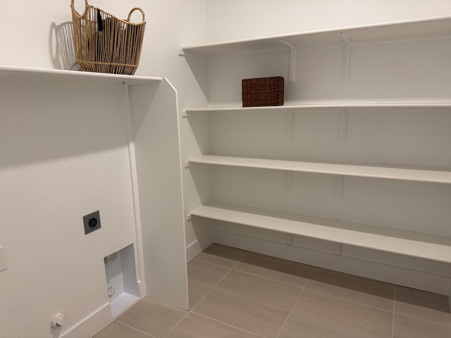 2105 Emerald Ranch Rd, Patterson, CA 95363