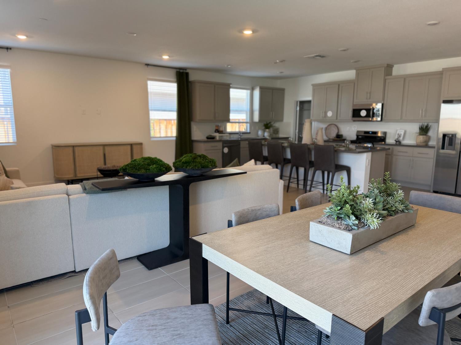 2105 Emerald Ranch Rd, Patterson, CA 95363