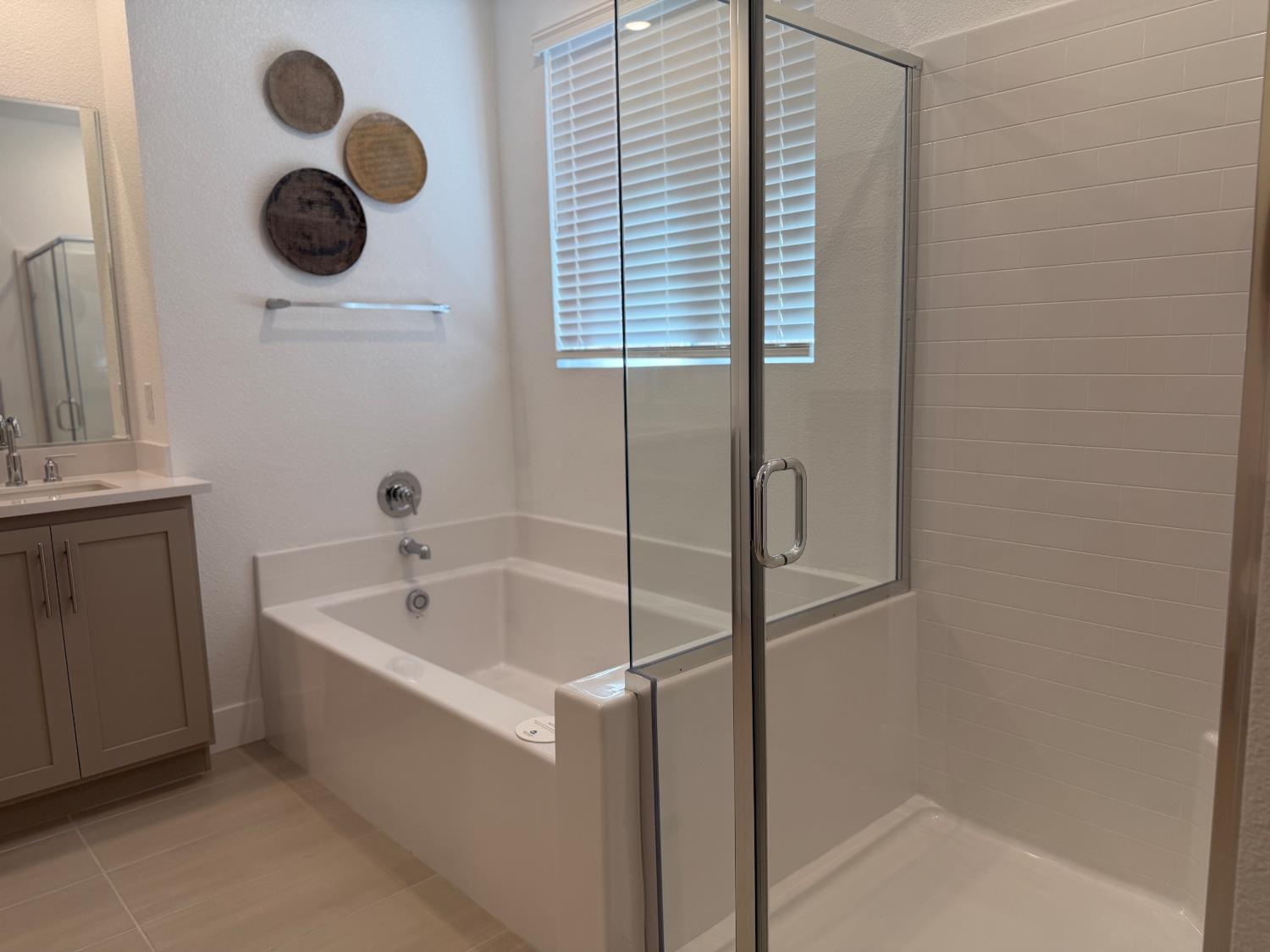 2105 Emerald Ranch Rd, Patterson, CA 95363