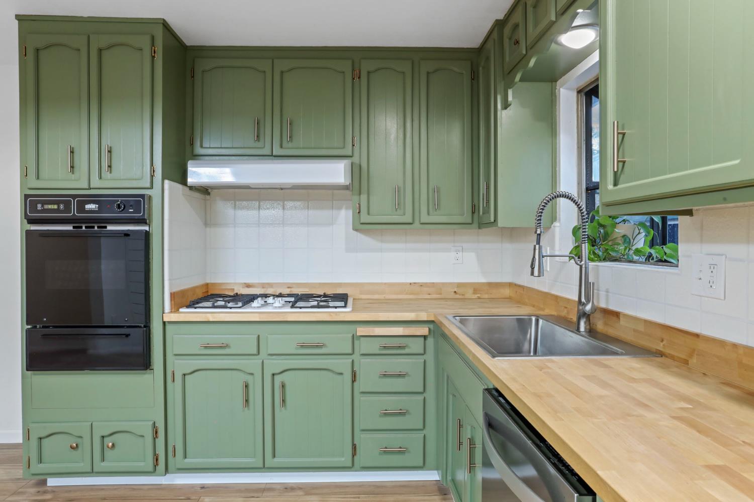 3052 Laramie Dr, Modesto, CA 95355