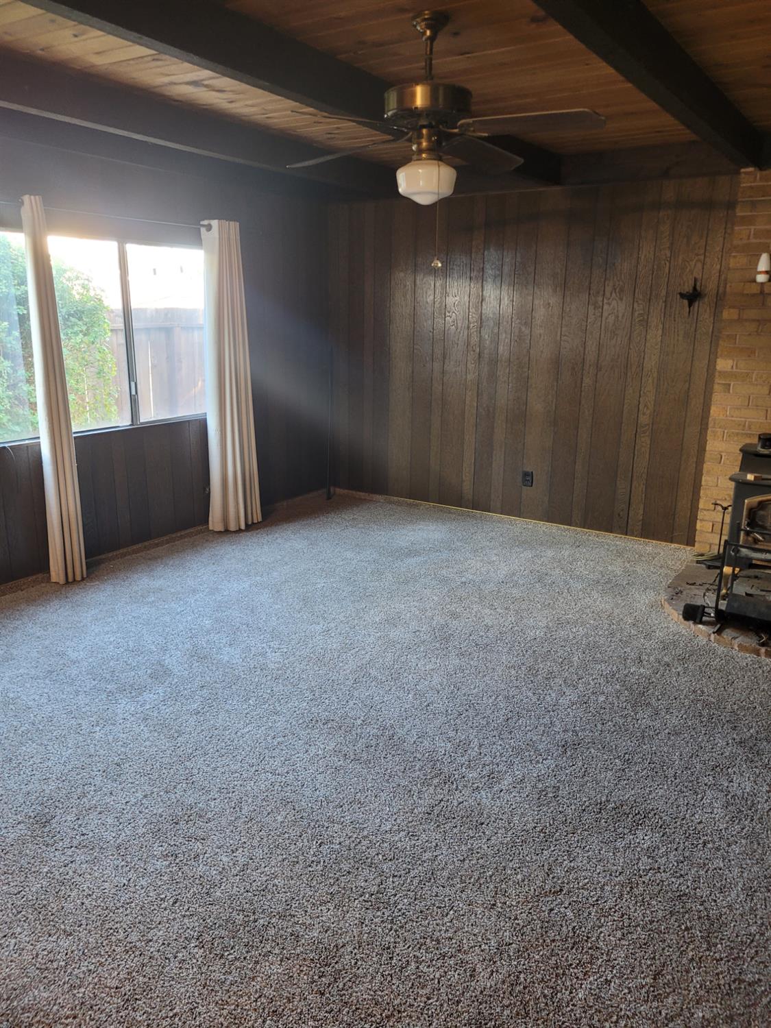 1310 Crescent Dr, Modesto, CA 95350