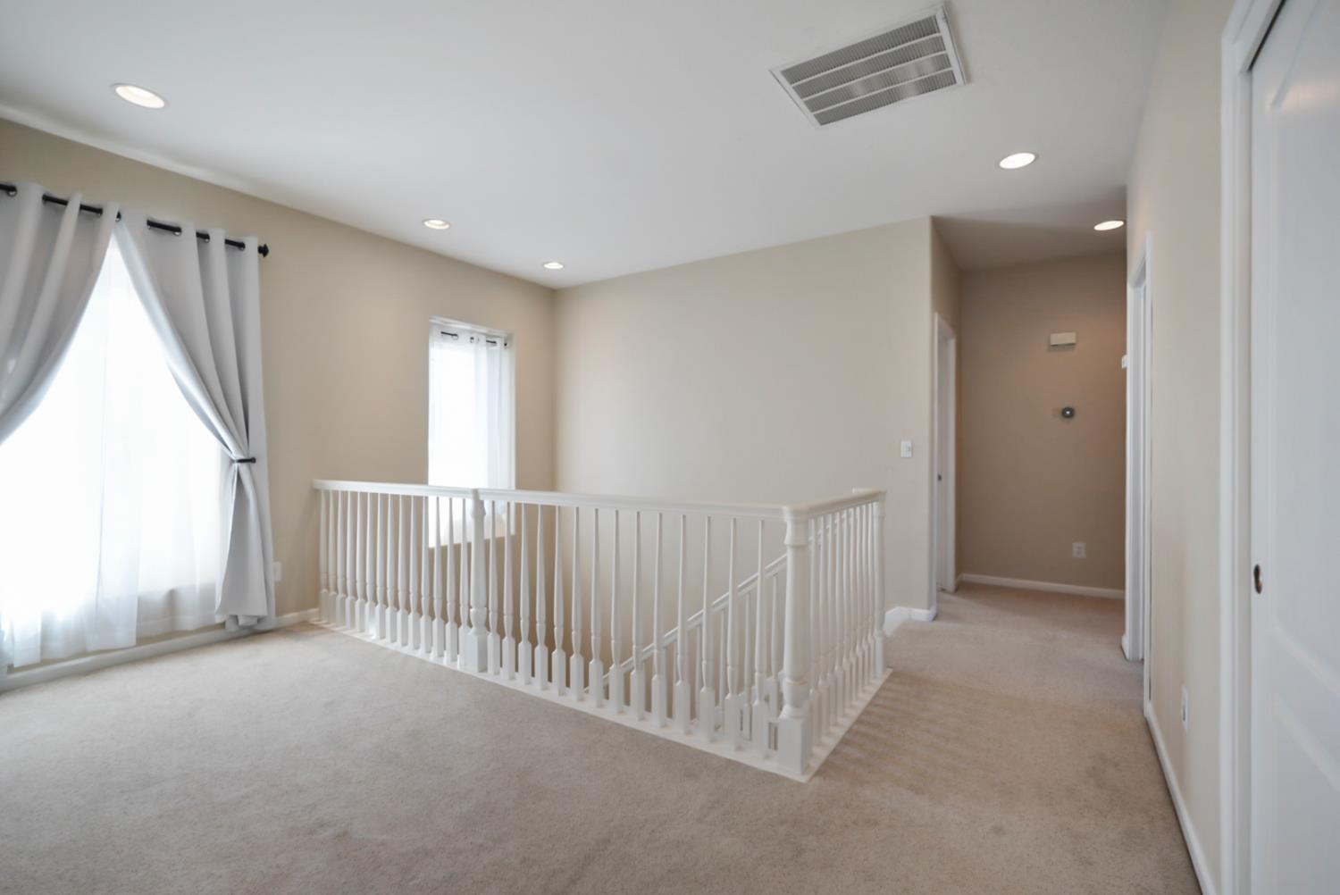 975 Briarwood Dr, Livingston, CA 95334