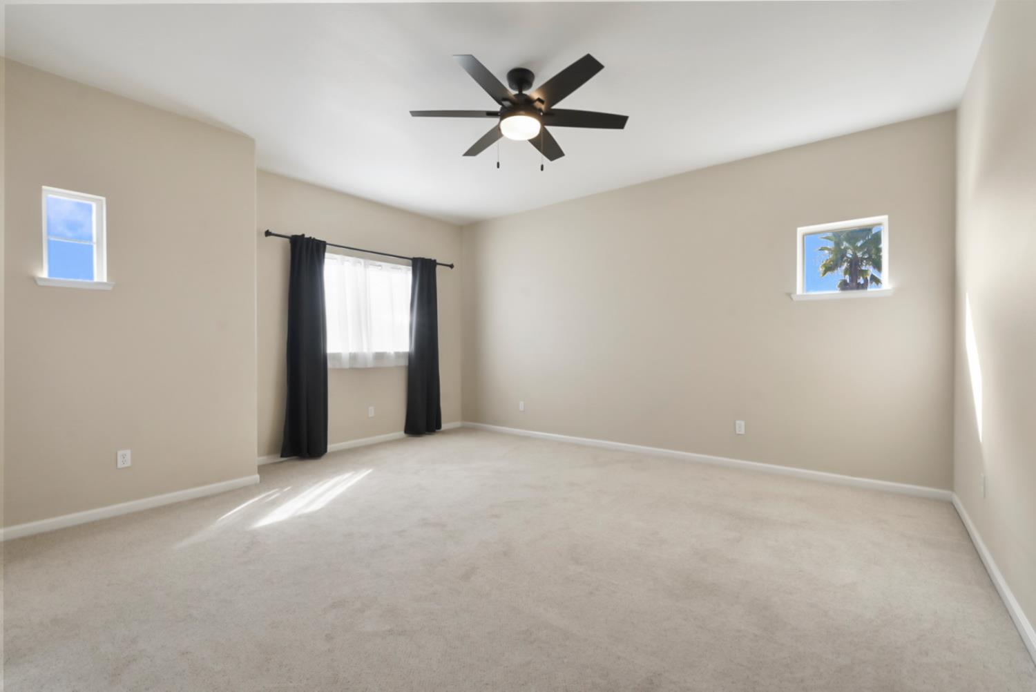 975 Briarwood Dr, Livingston, CA 95334