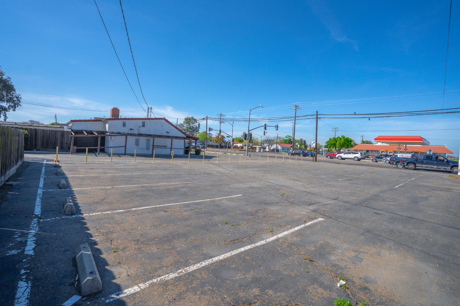 1725 E Pacheco Blvd, Los Banos, CA 93635