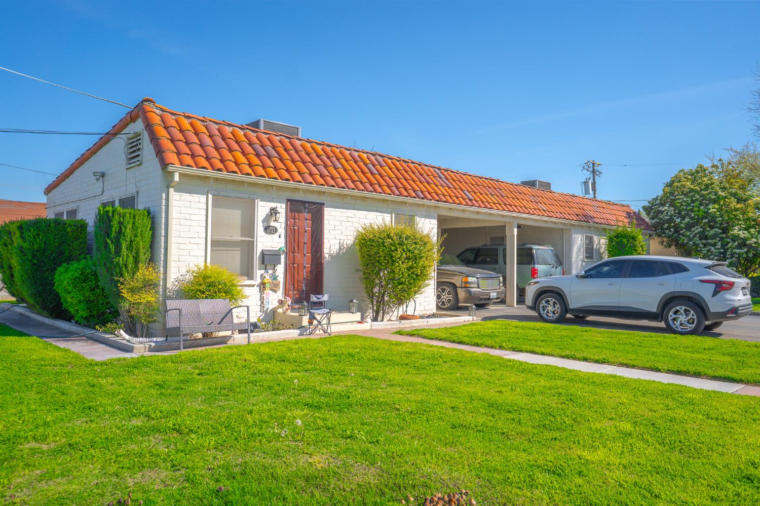 1725 E Pacheco Blvd, Los Banos, CA 93635